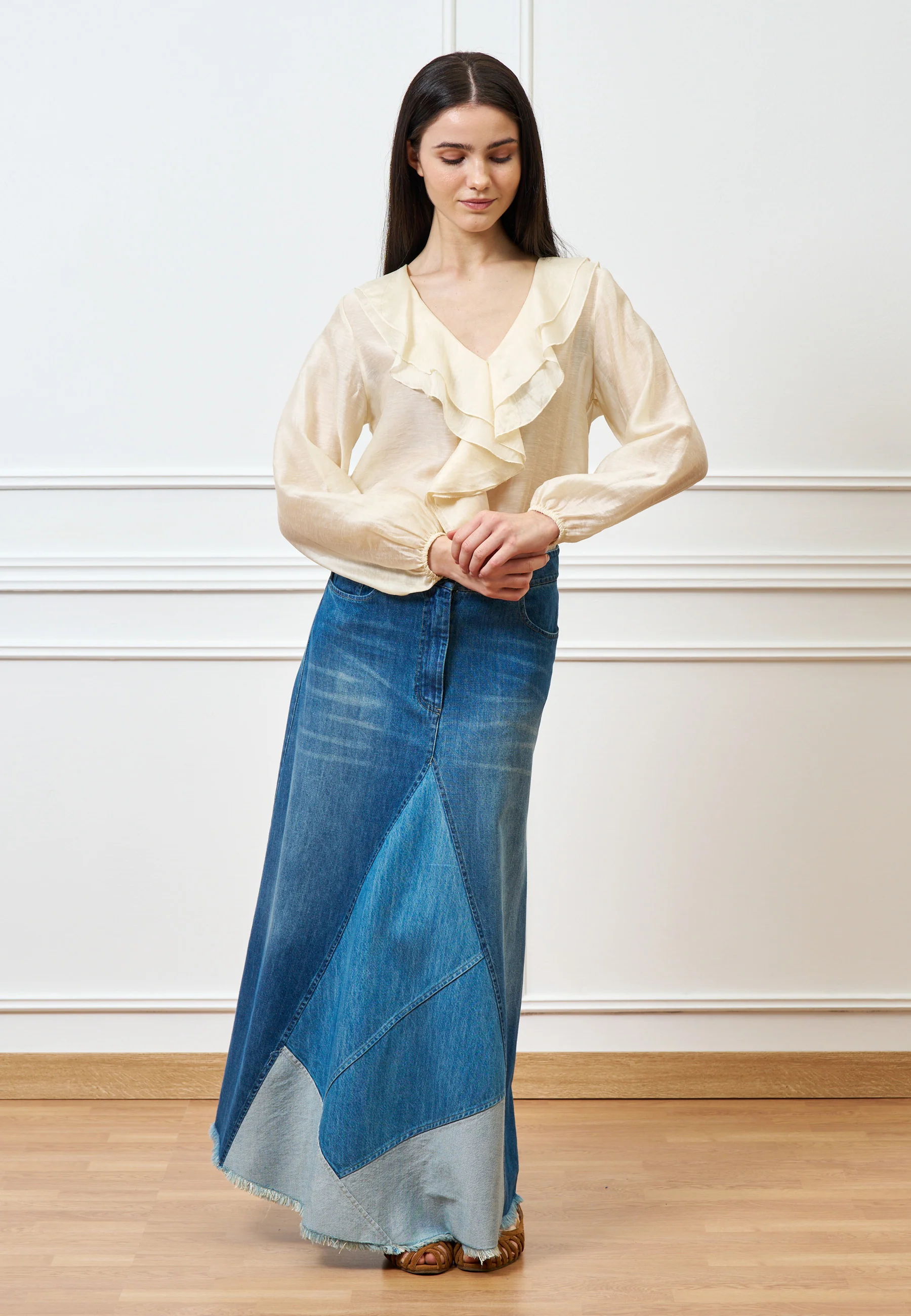 Blusa con volant frontale in mussola - AVORIO