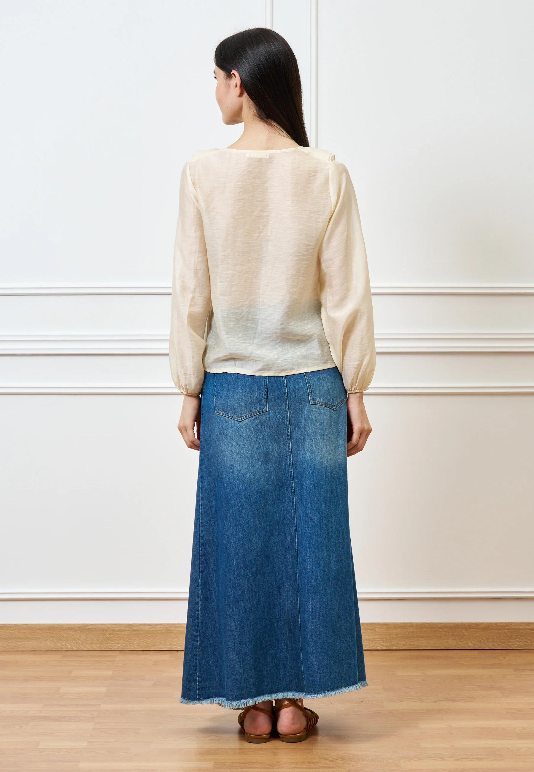 Blusa con volant frontale in mussola - AVORIO - Image 5