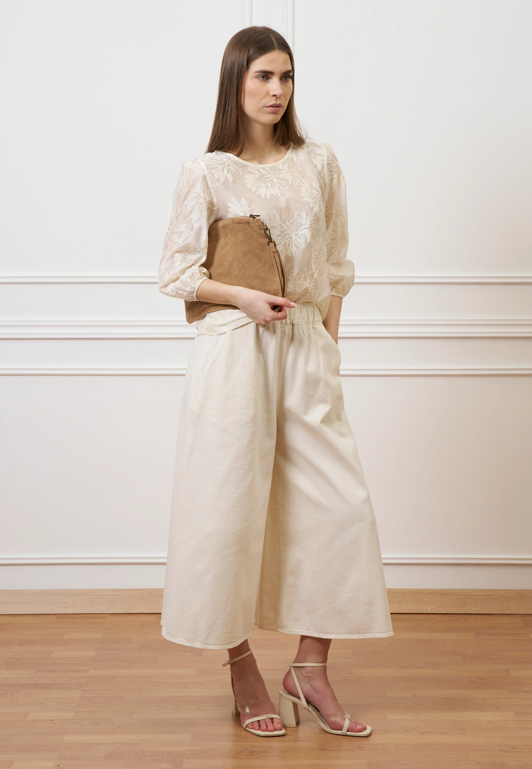 Blusa in mussola ricamata  - AVORIO - Image 4