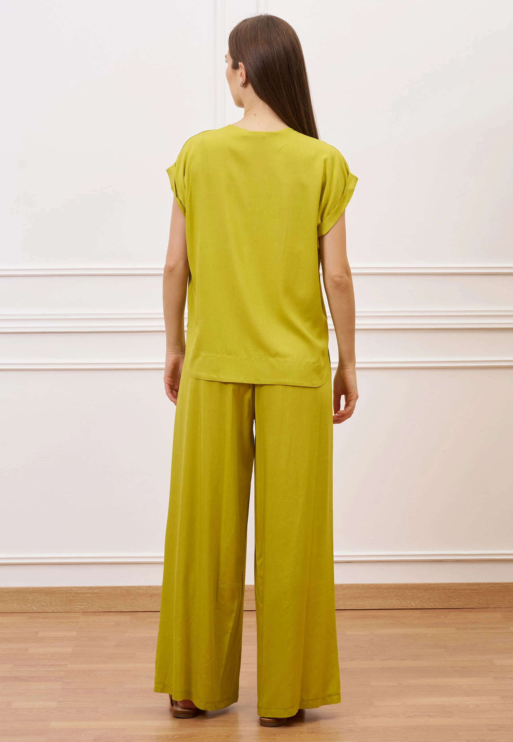 Blusa in viscosa con fiore - VERDE ACIDO - Image 5