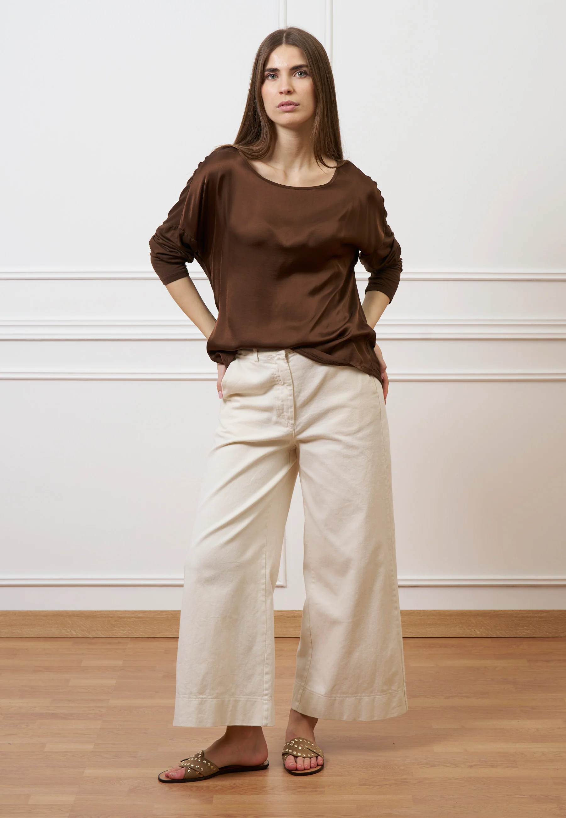 Blusa over in raso e jersey - MARRONE - Image 3