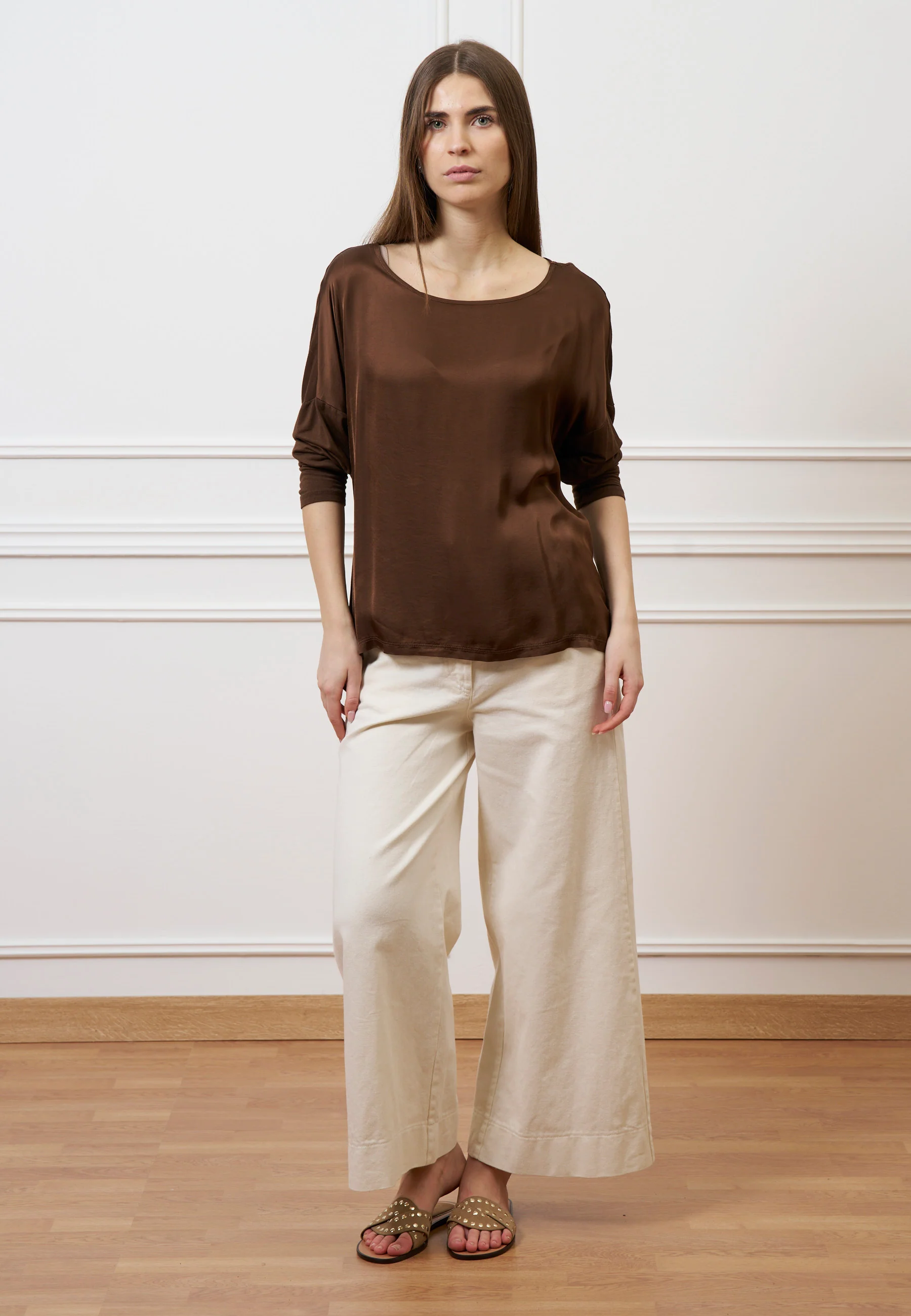 Blusa over in raso e jersey - MARRONE - Image 4