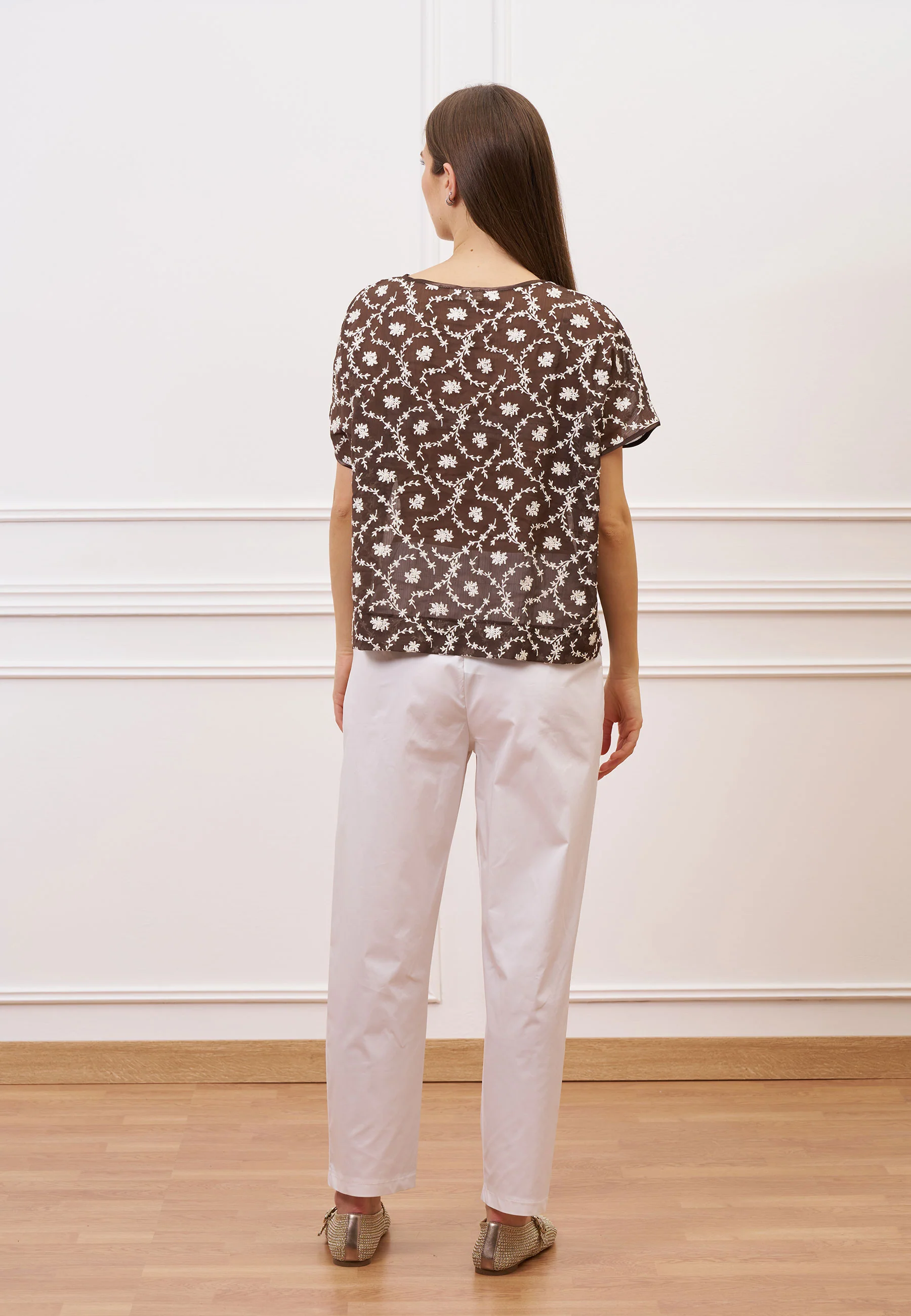 Blusa scollo a v con fiori ricamati - MARRONE - Image 5