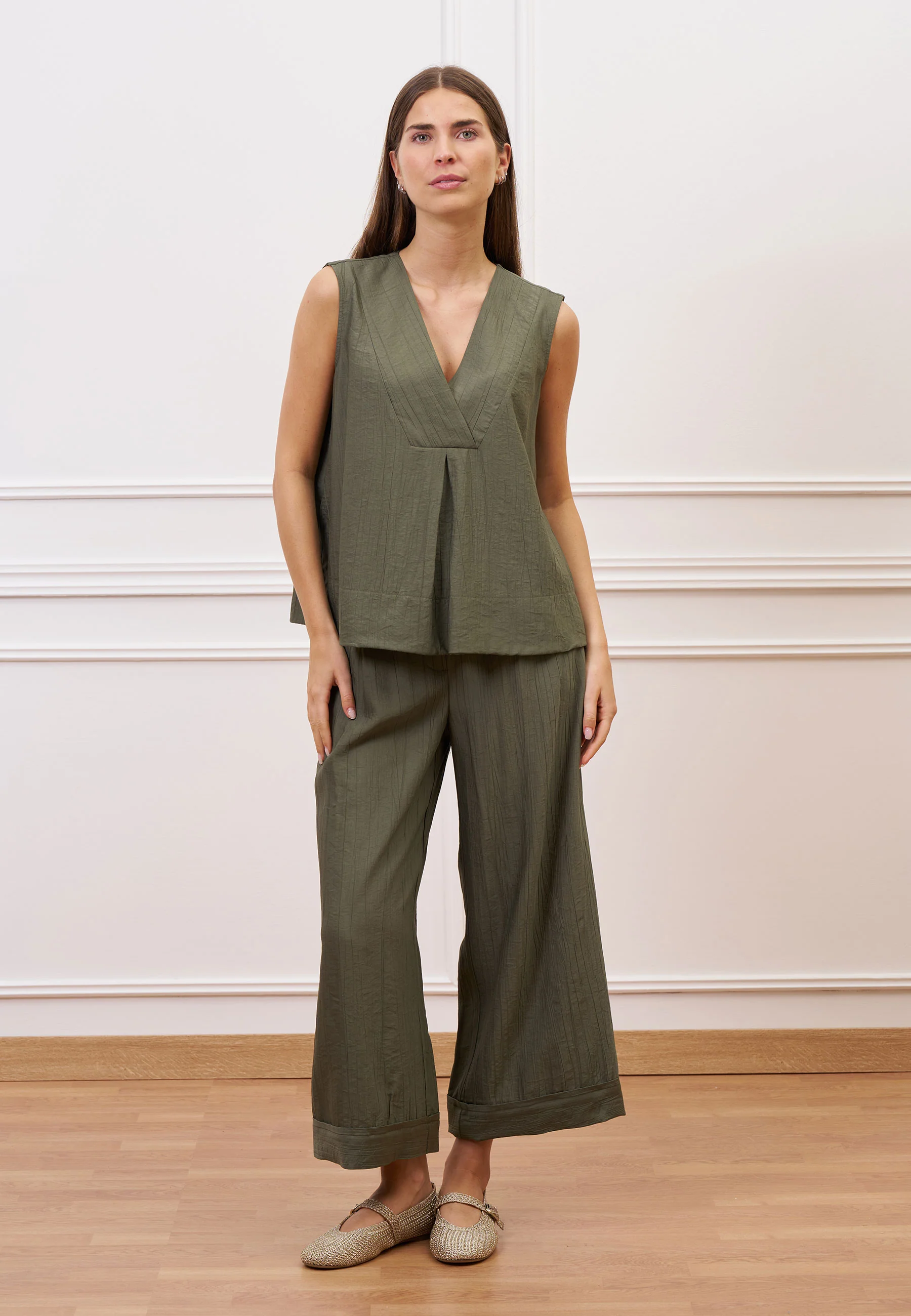 Blusa smanicata effetto stropicciato - MILITARE - Image 2