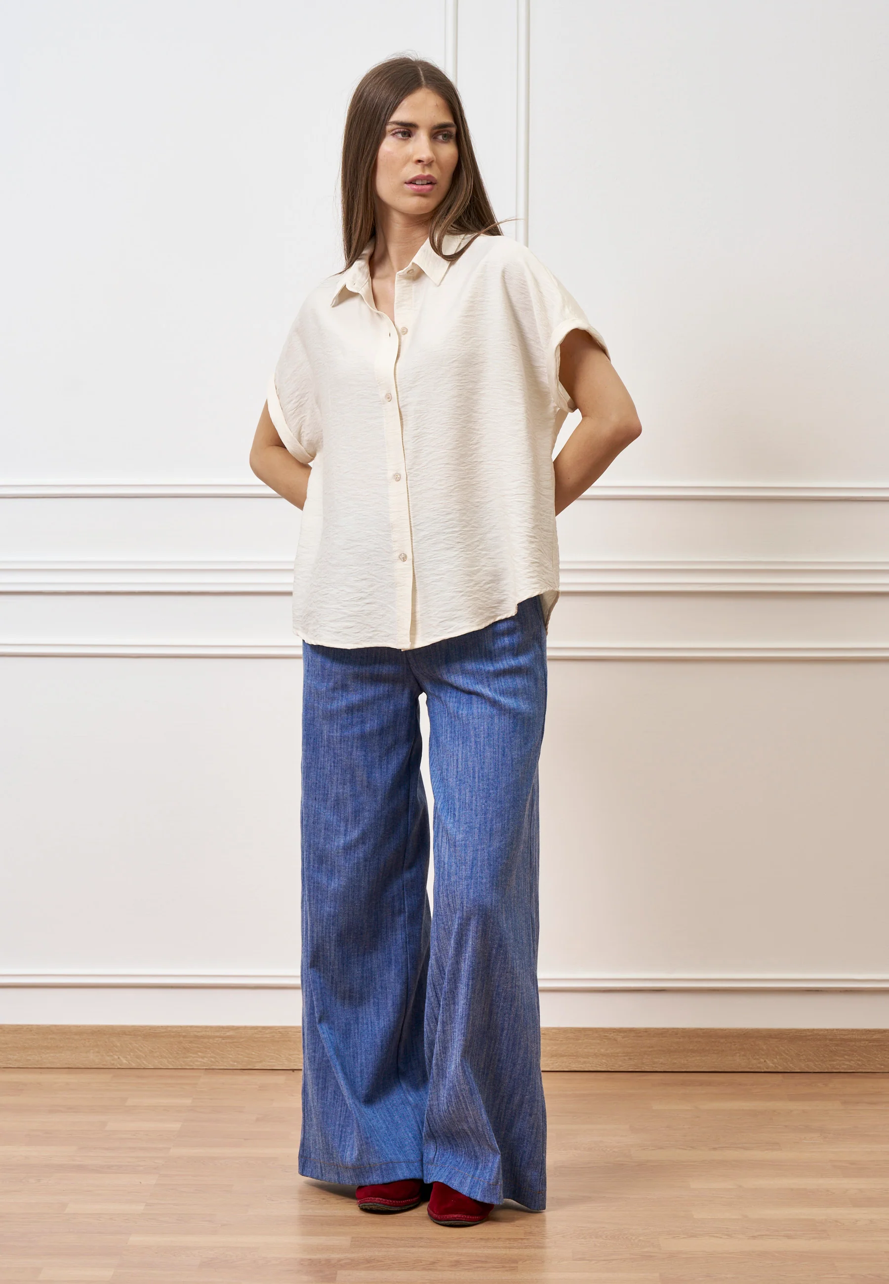 Camicia ampia in viscosa con maniche corte  - BEIGE - Image 6