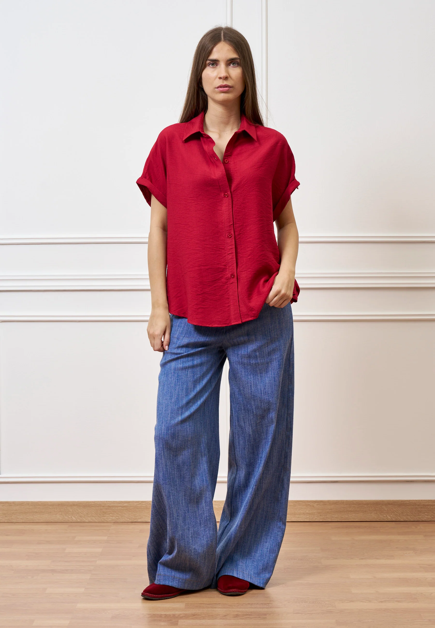 Camicia ampia in viscosa con maniche corte - BORDEAUX - Image 6