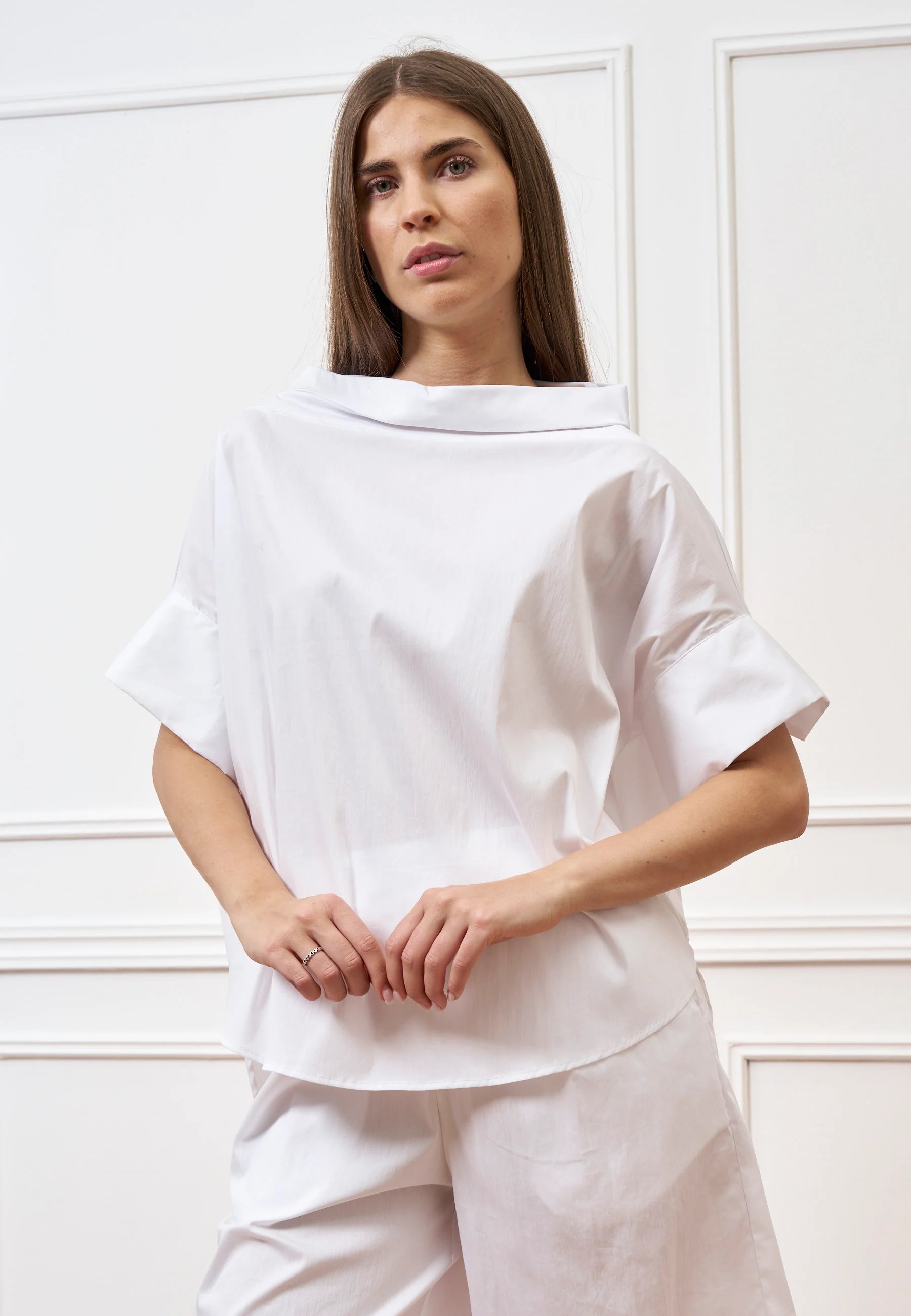 Camicia scollo barca con risvolto - BIANCO