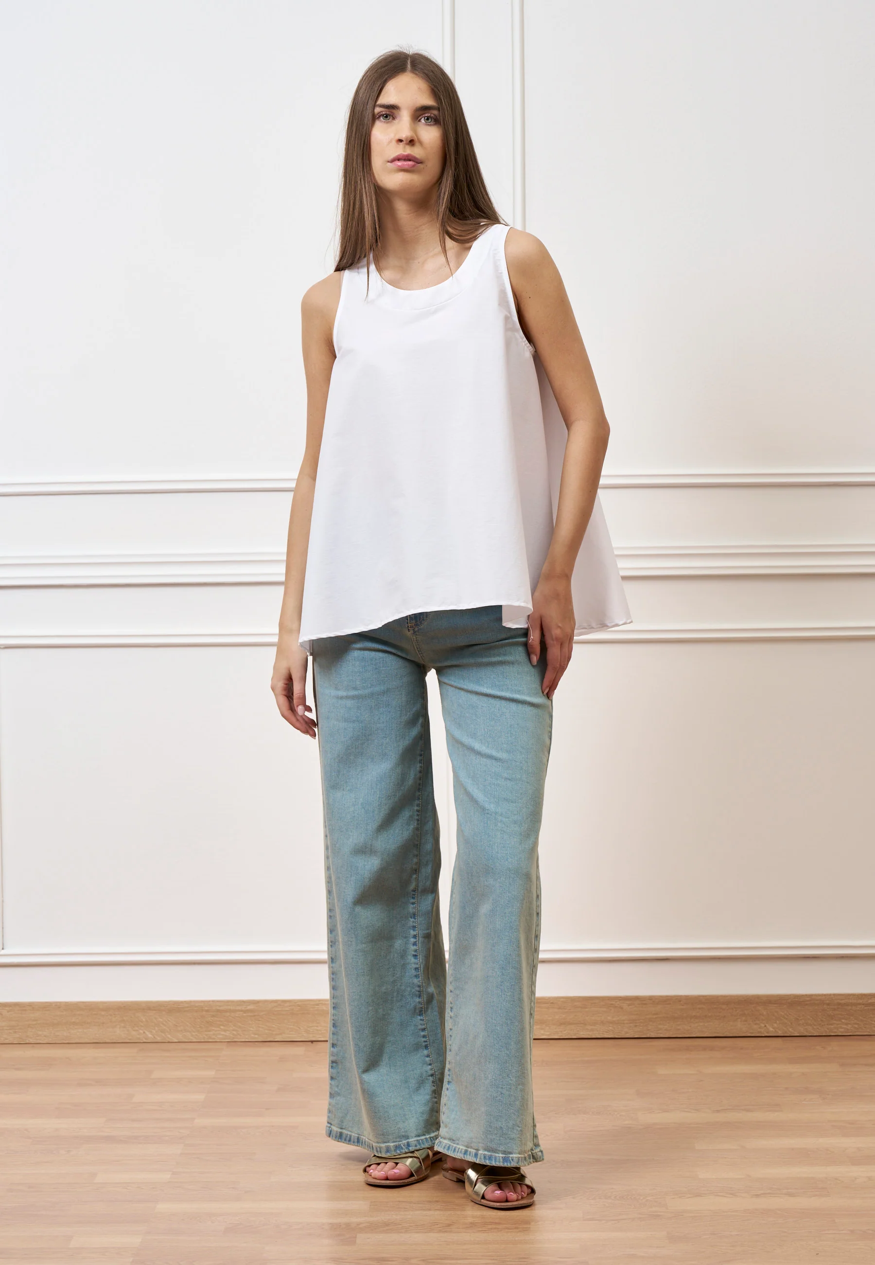 Camicia smanicata svasata - BIANCO - Image 4
