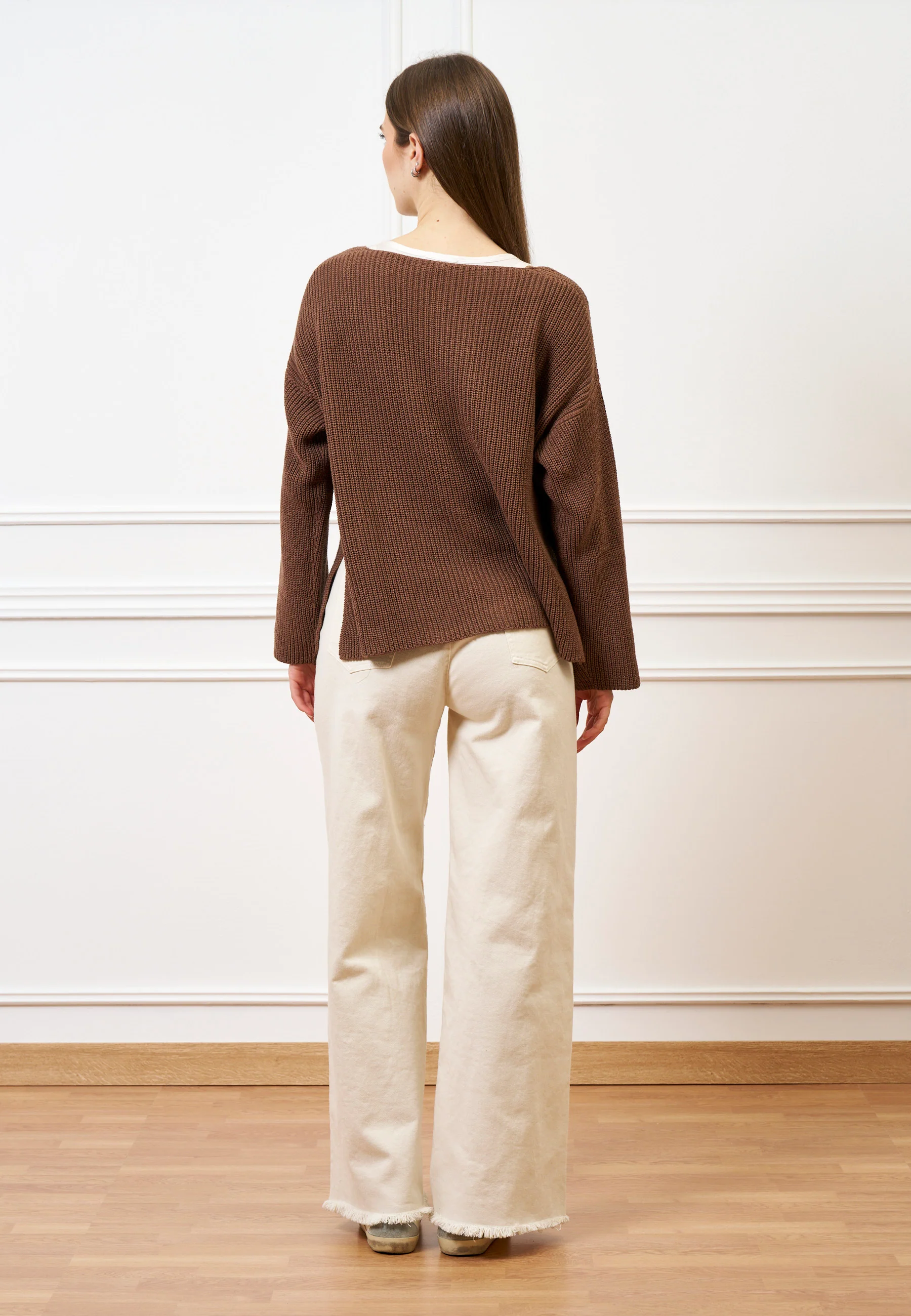Cardigan ampio con spacchi - MARRONE - Image 5