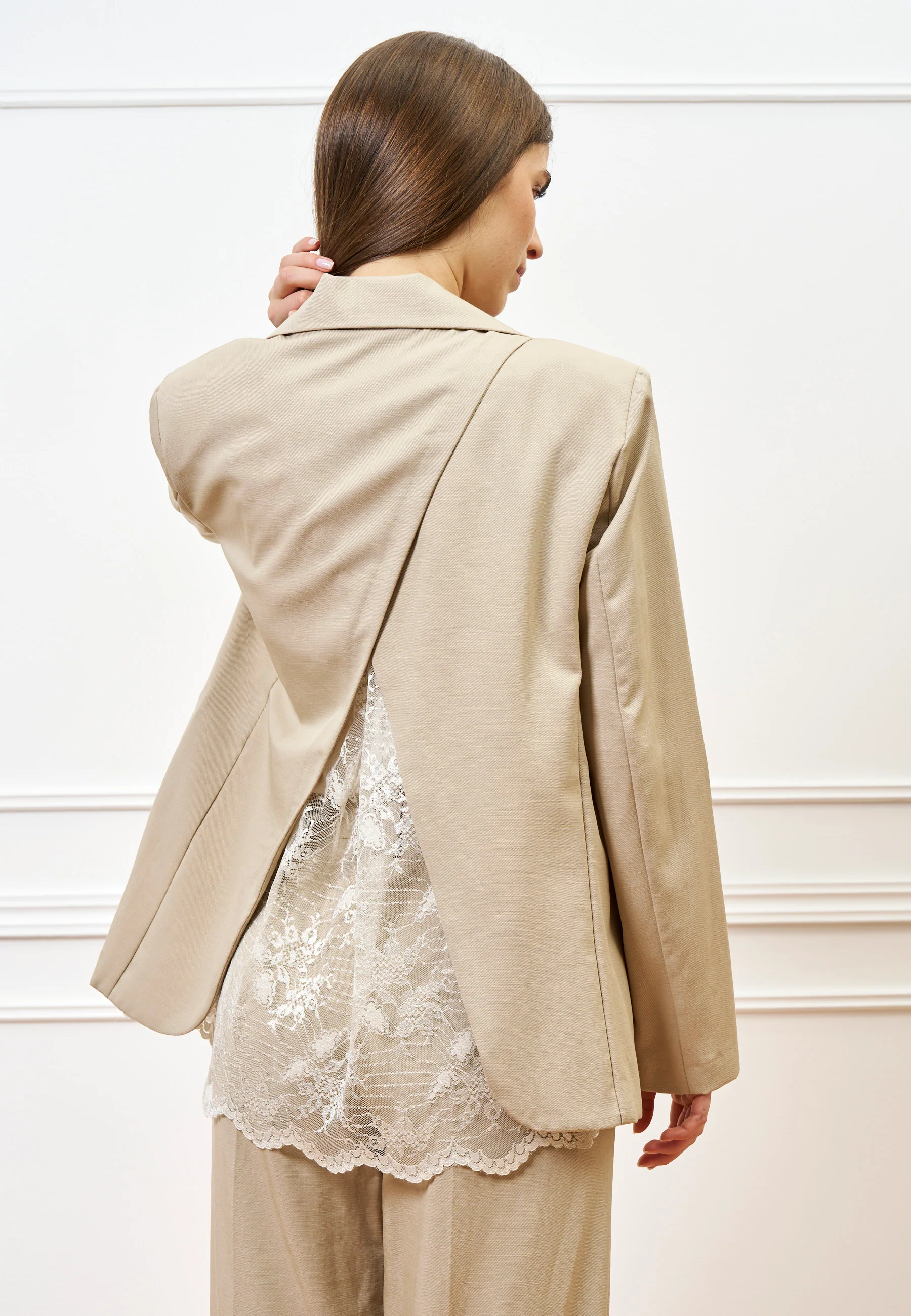 Giacca inserto retro in pizzo - BEIGE - Image 8