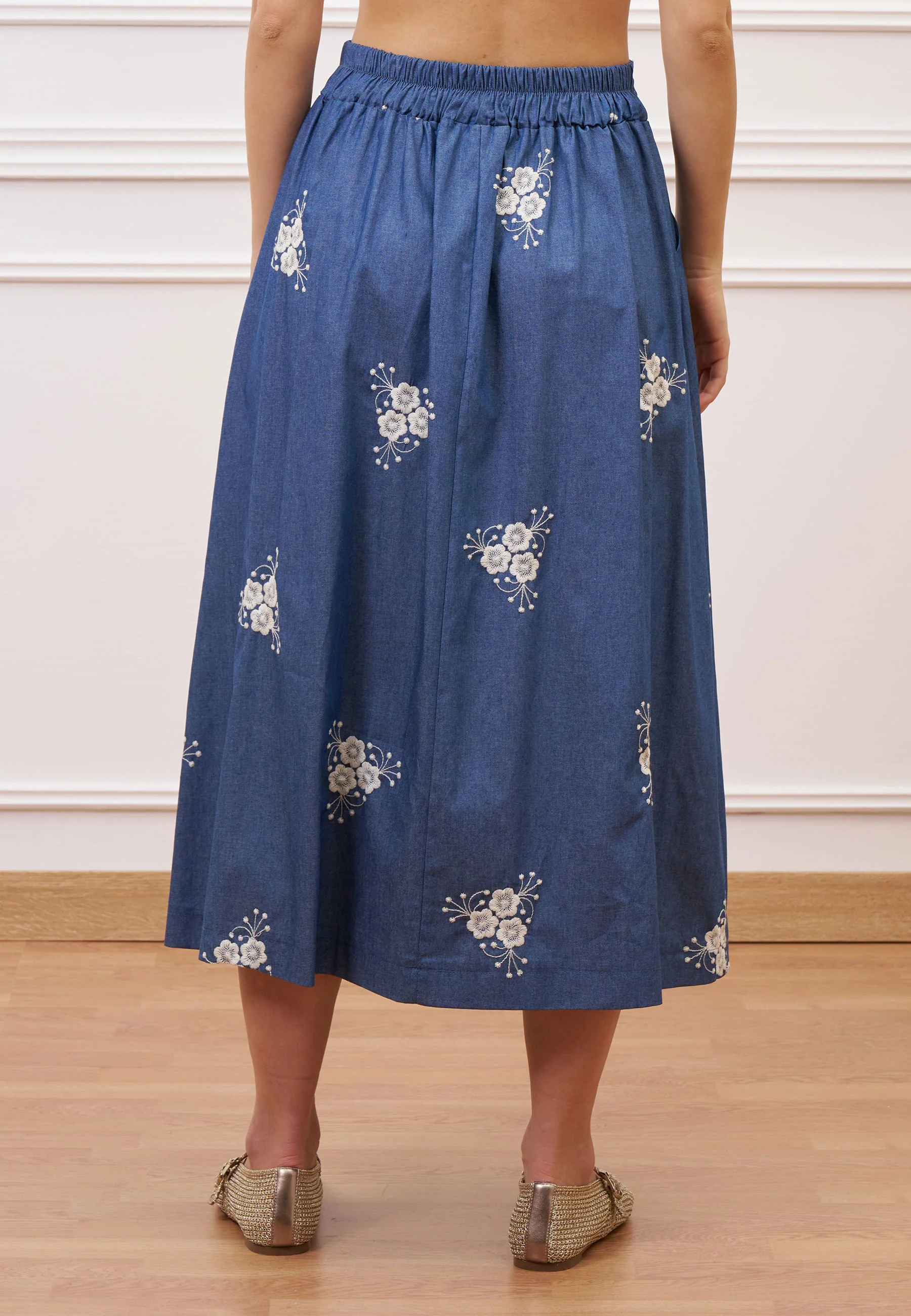 Gonna midi in chambray ricamato - BLU - Image 5