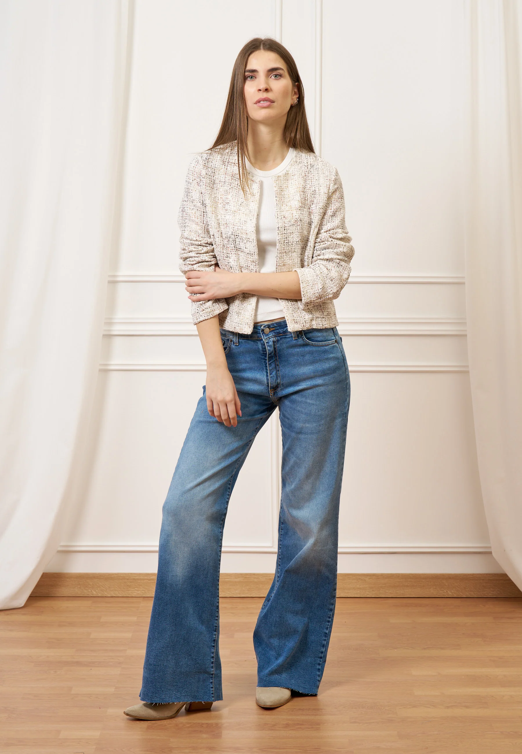Jeans con fondo taglio vivo - JEANS - Image 13