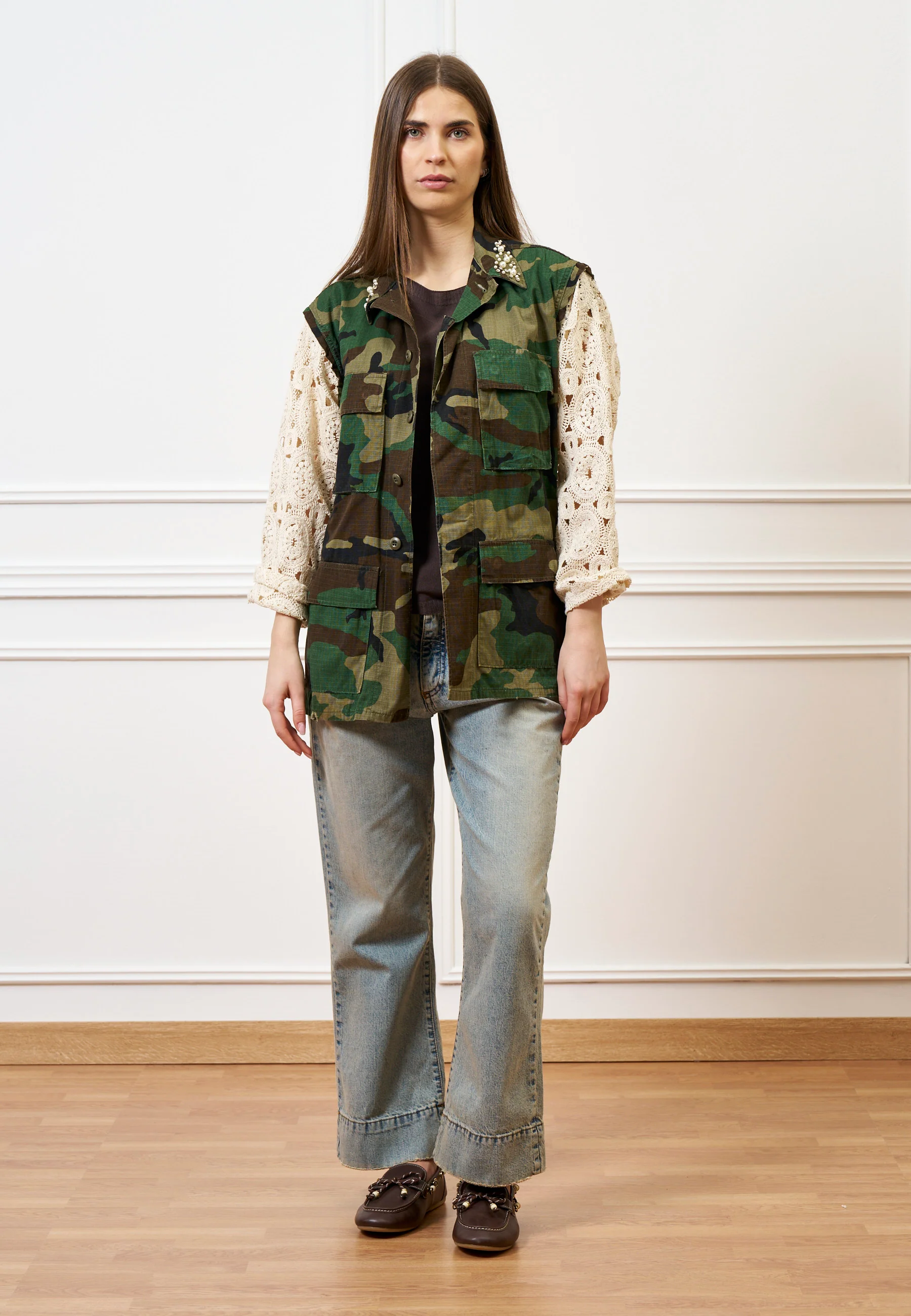 Maglia con scollo a barca smanicata - MARRONE - Image 7