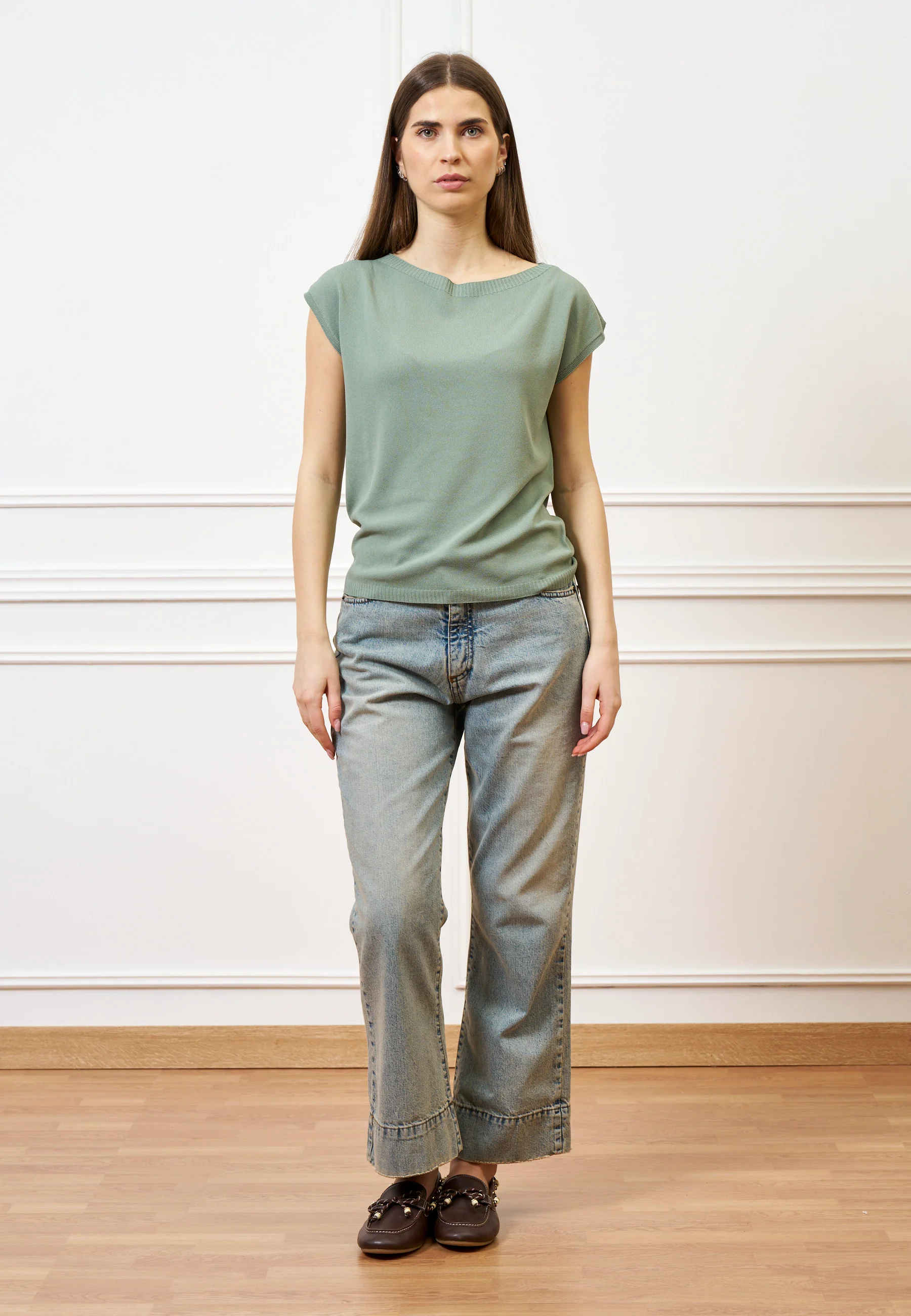 Maglia con scollo a barca smanicata - MILITARE - Image 4