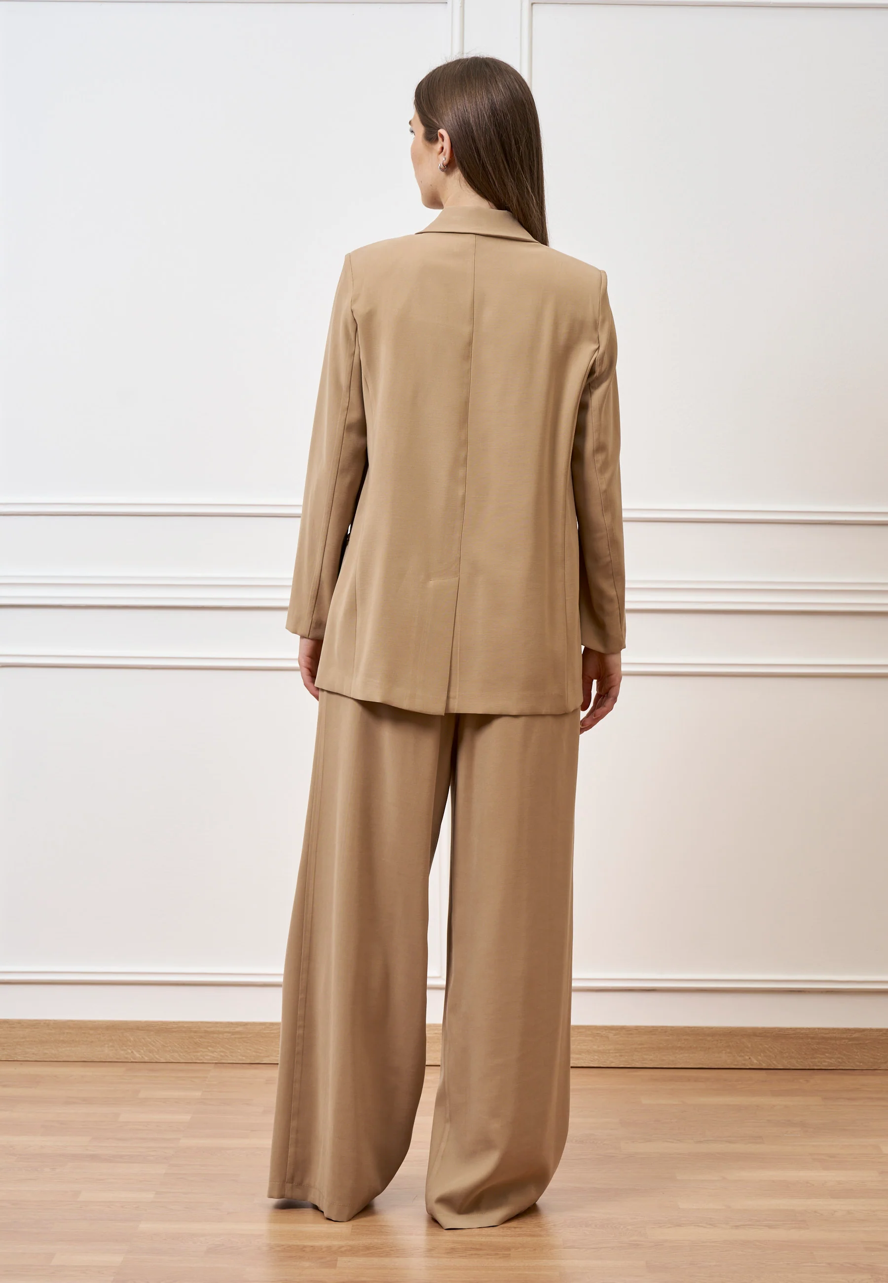 Pantalone ampio con pinces - CAMMELLO - Image 10