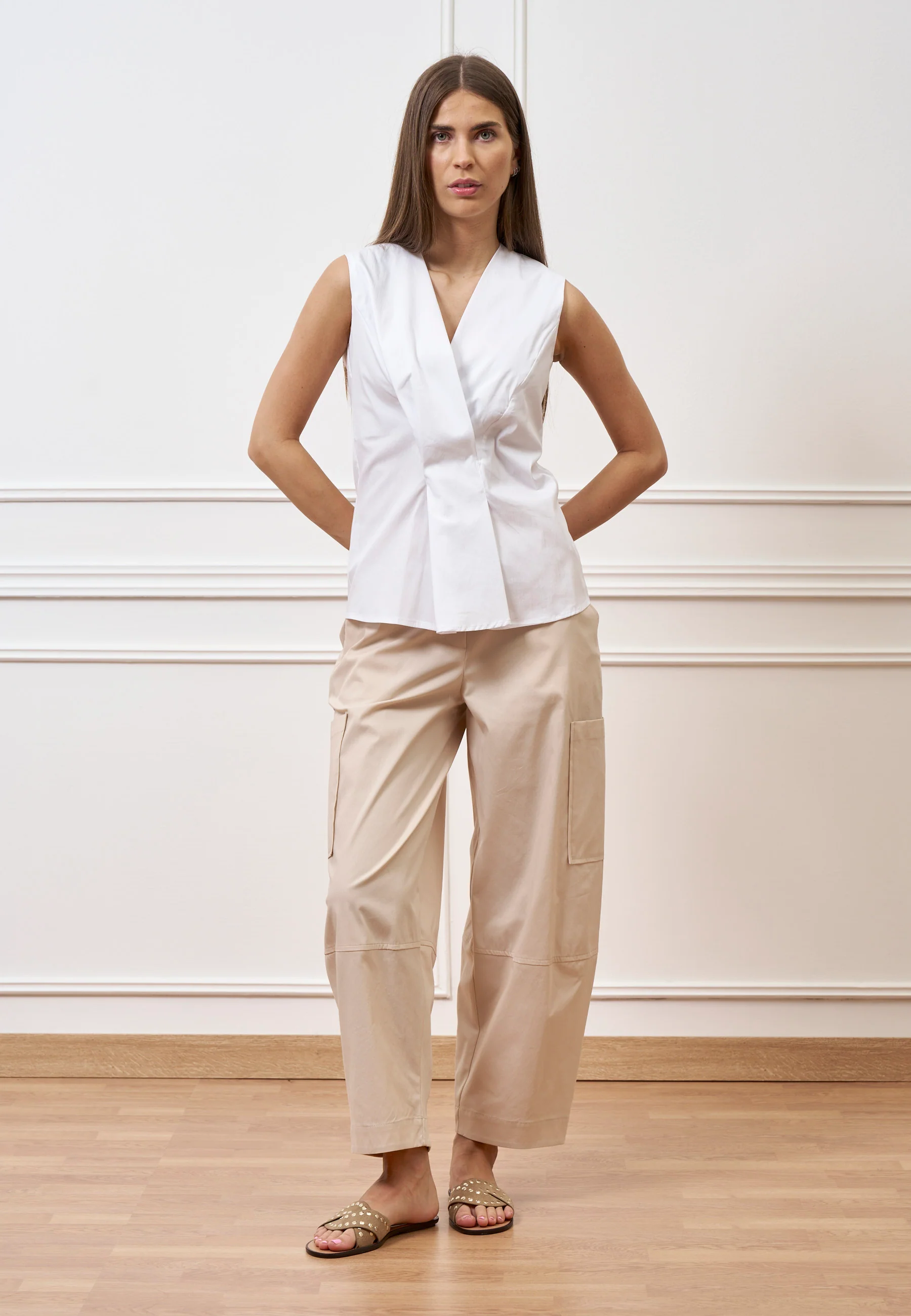 Pantalone ampio con tasconi - BEIGE