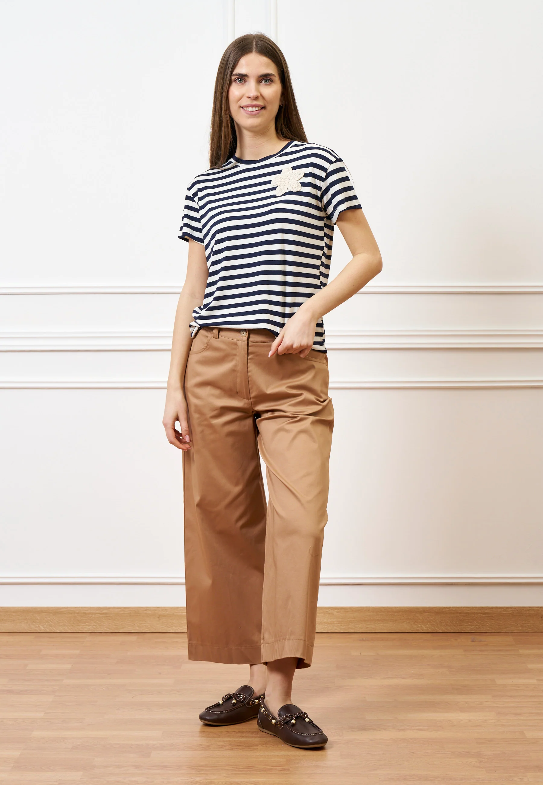 Pantalone con fondo ampio in cotone - NOCCIOLA - Image 17