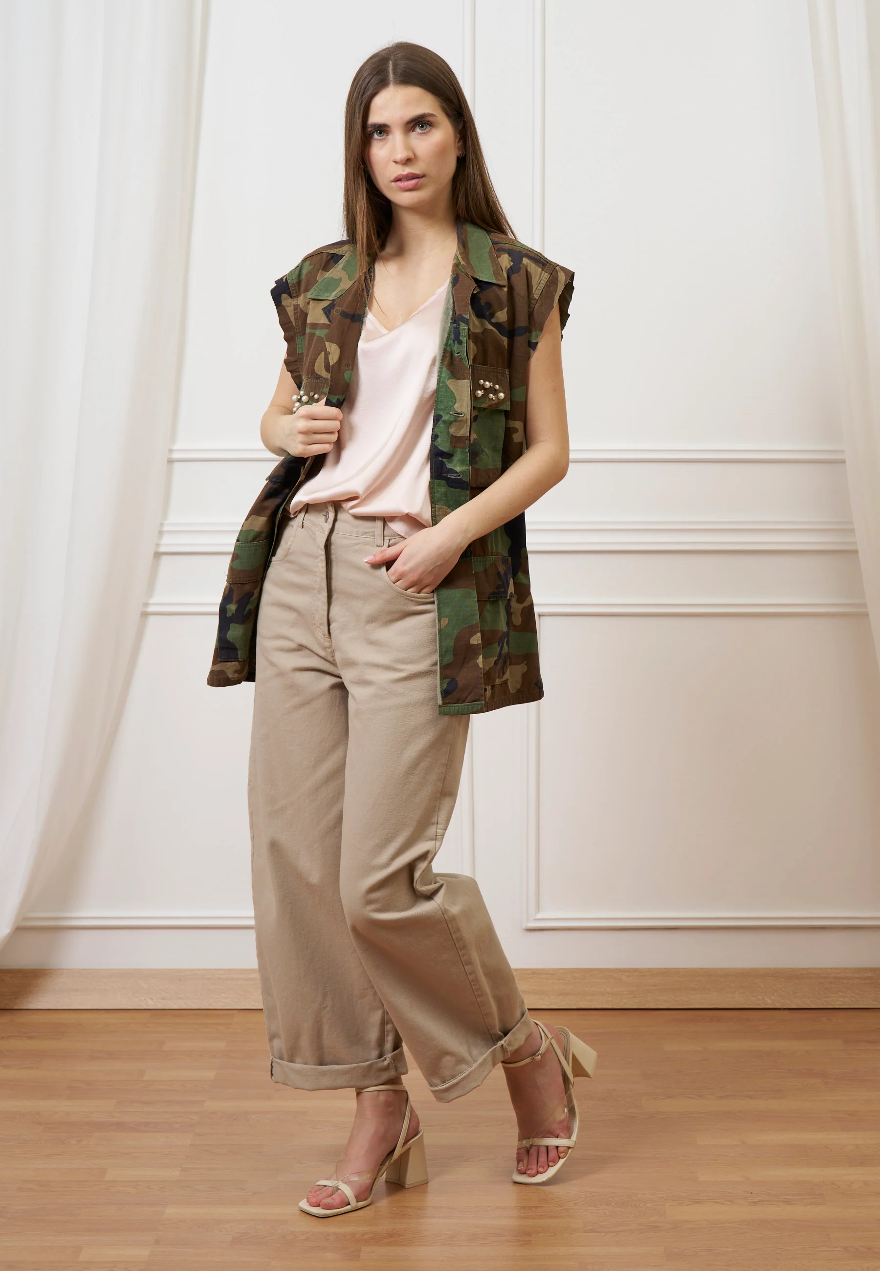 Pantalone con tasconi retro - BEIGE - Image 11