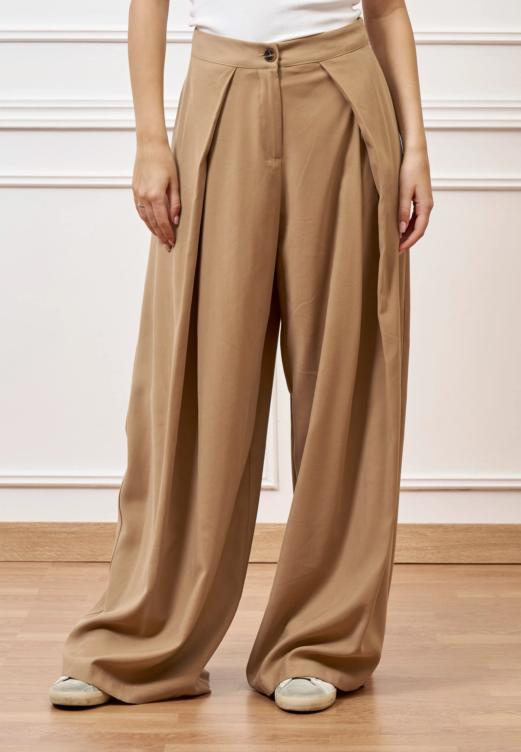 Pantalone largo con pince - CAMMELLO - Image 2