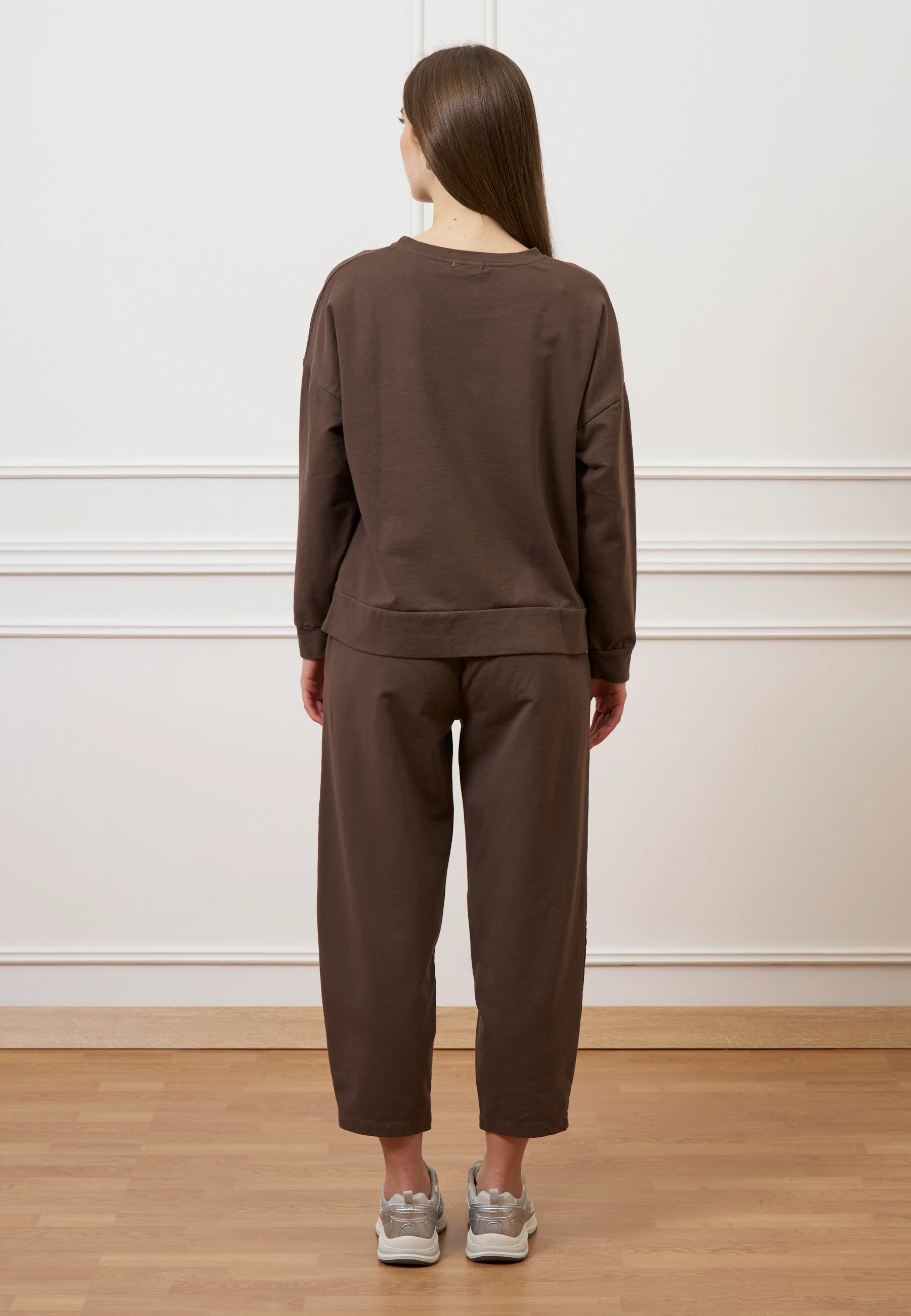 Pantalone mom fit in felpa - MARRONE - Image 10