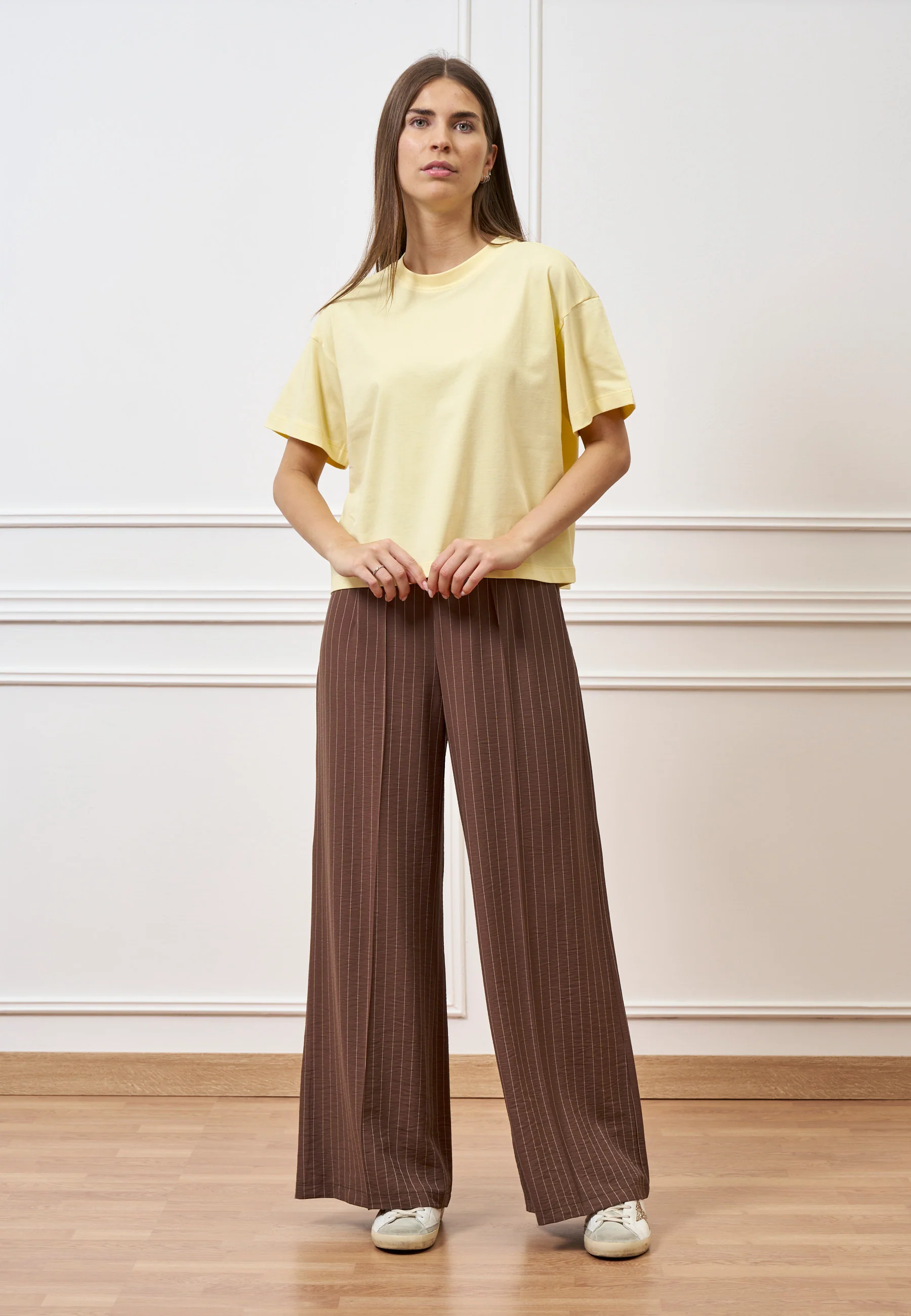 Pantalone palazzo gessato con zip laterale - MARRONE - Image 8