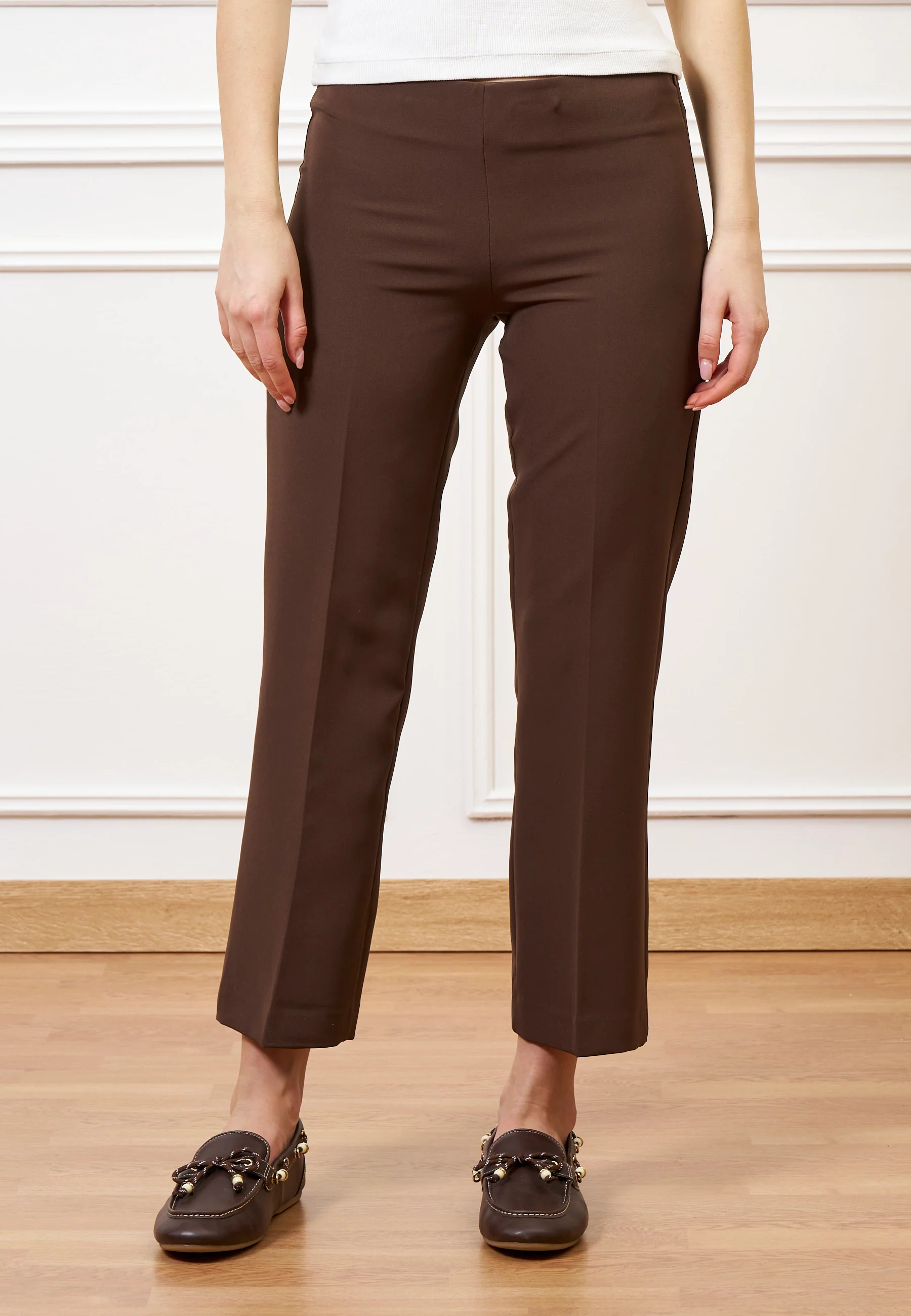 Pantalone slim alla caviglia - MARRONE - Image 2