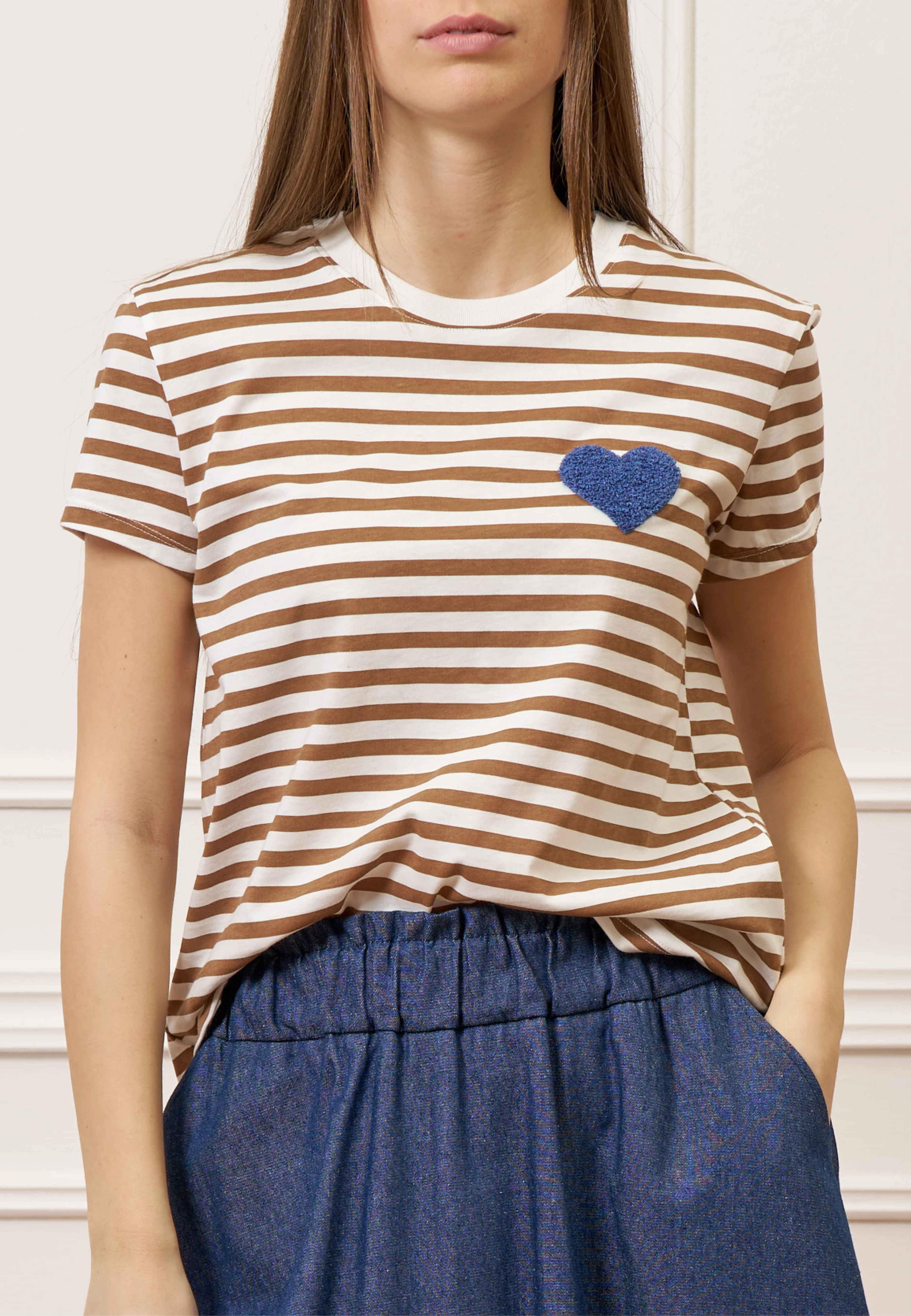 T-shirt a righe con cuore - BIANCO/TABACCO - Image 3