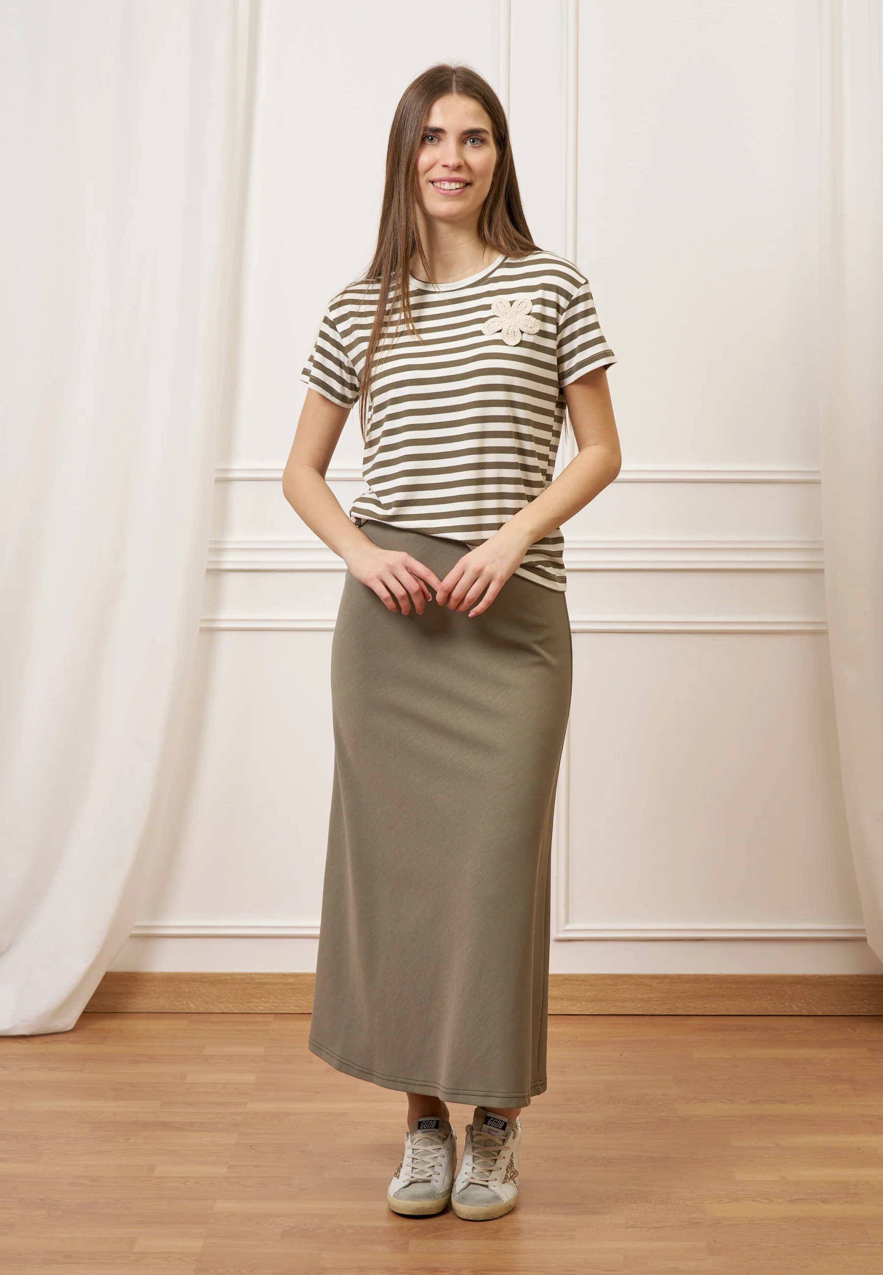 T-shirt a righe con fiore crochet - MILITARE/LATTE - Image 3