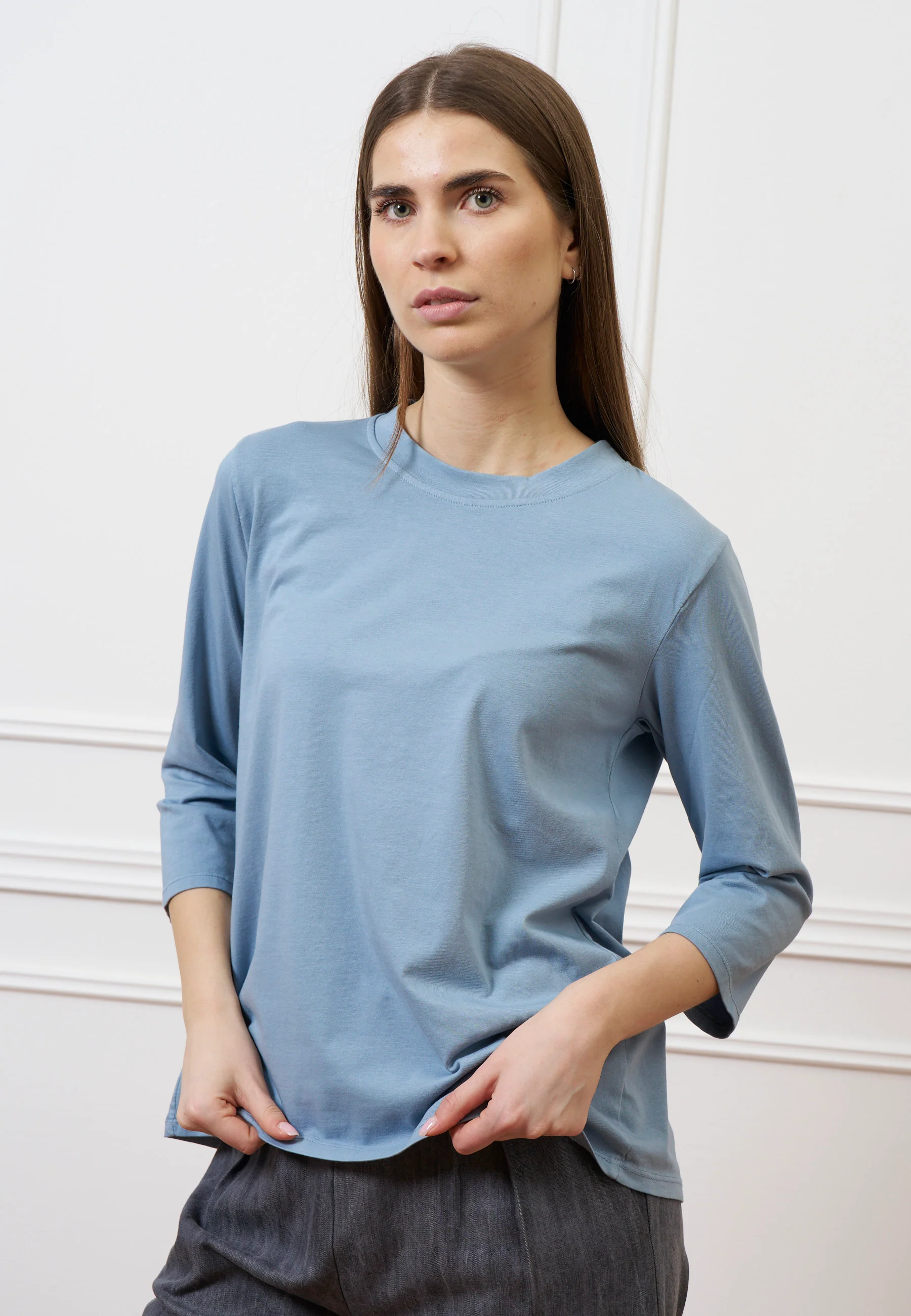 T-shirt con faldone sul retro - C.ZUCCHERO
