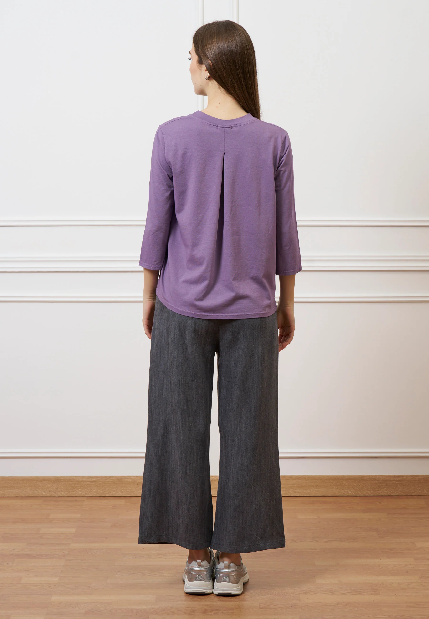 T-shirt con faldone sul retro - MALVA - Image 5
