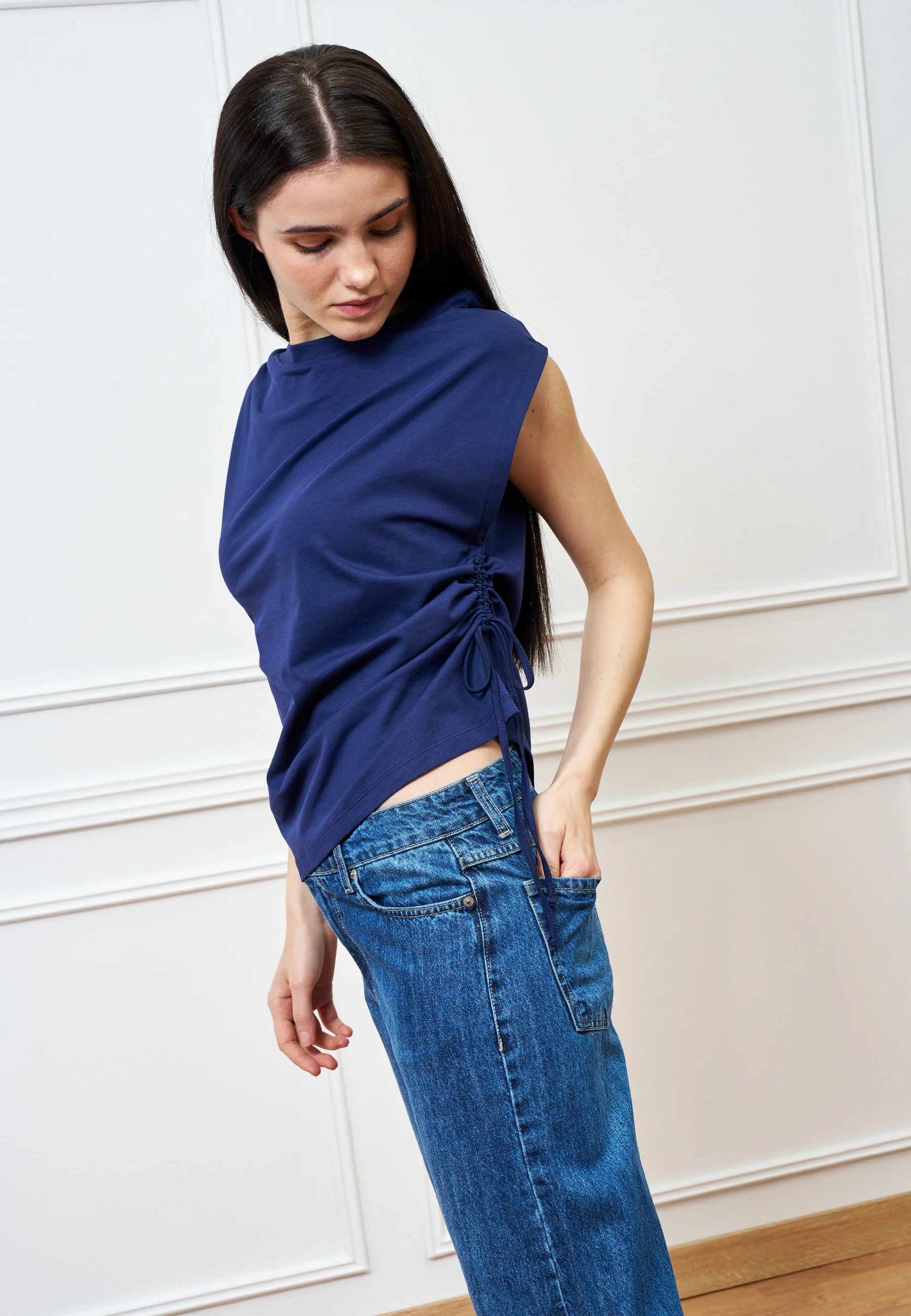 T-shirt con fianco arricciato - BLU