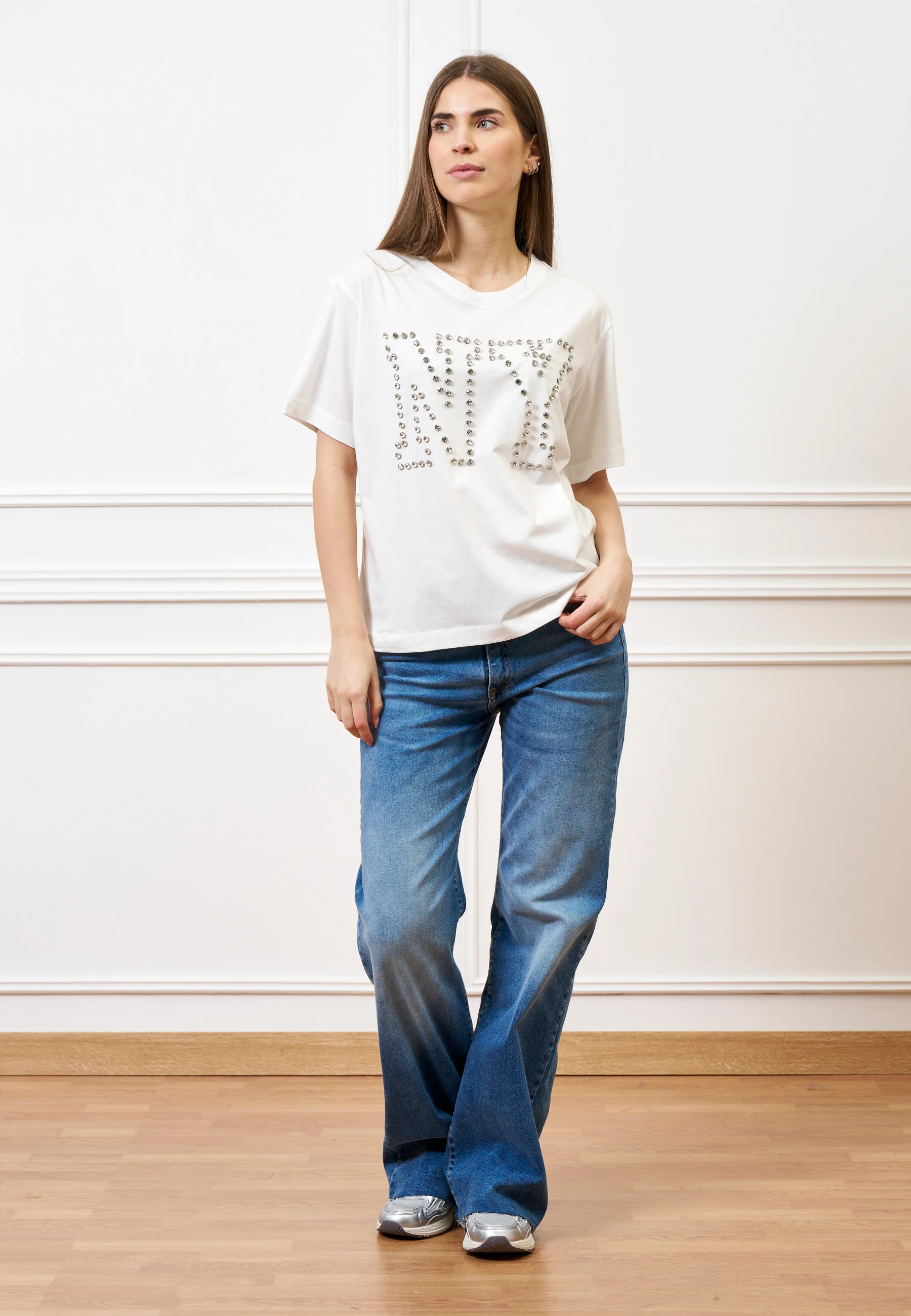 T-shirt con scritta in castoni - BIANCO - Image 4