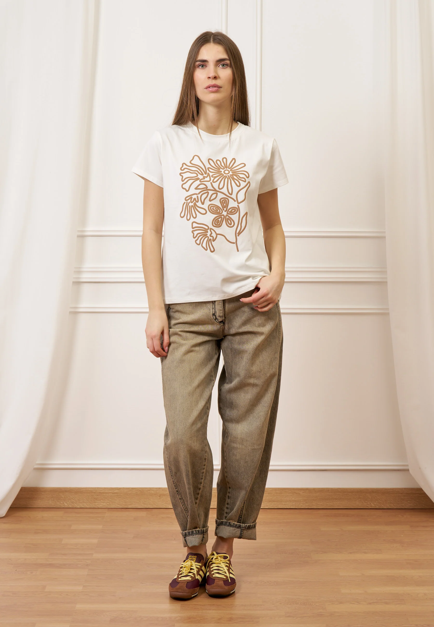 T-shirt con stampa fiore - AVORIO - Image 4