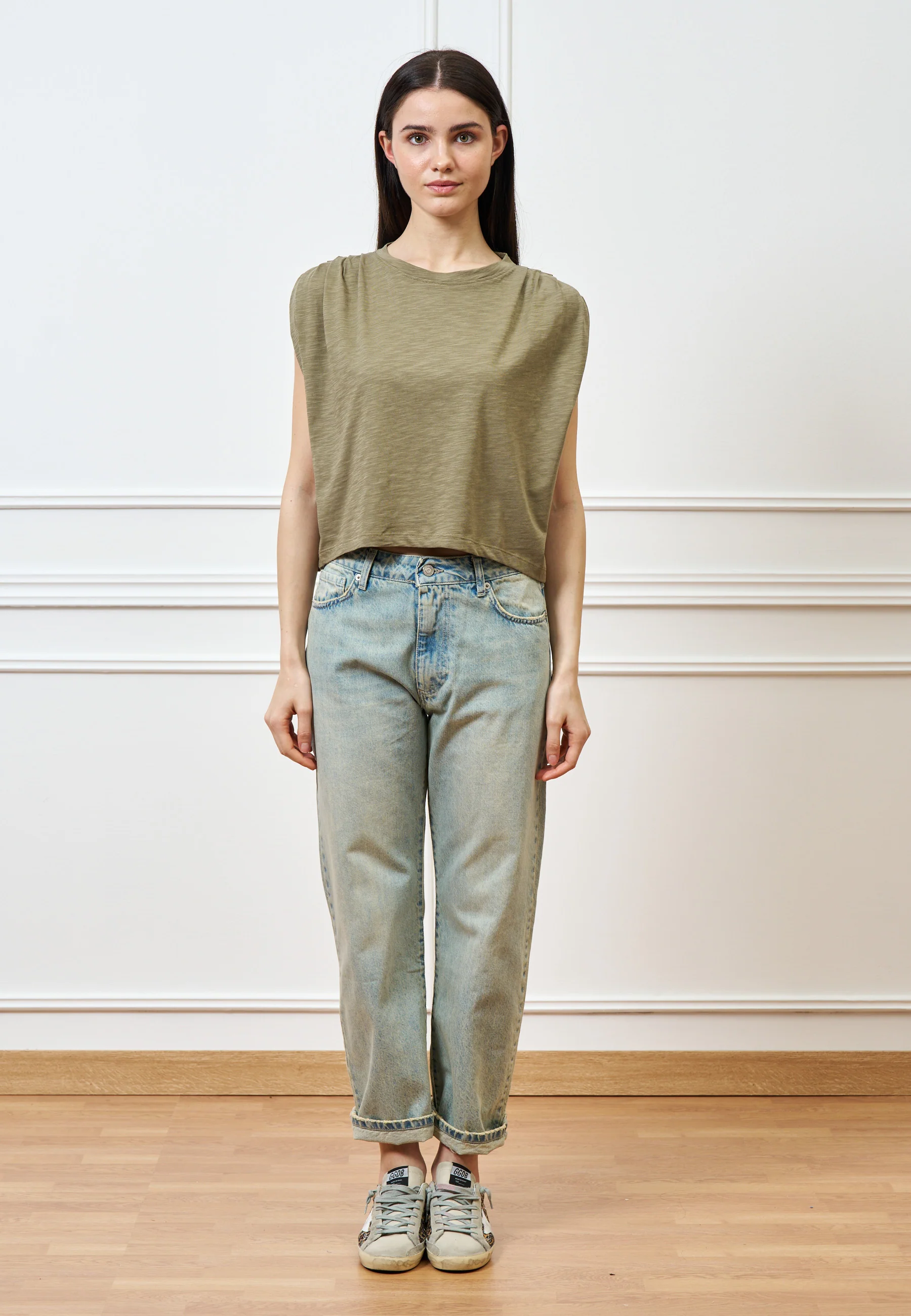 T-shirt crop con spalle arricciate - SALVIA - Image 4