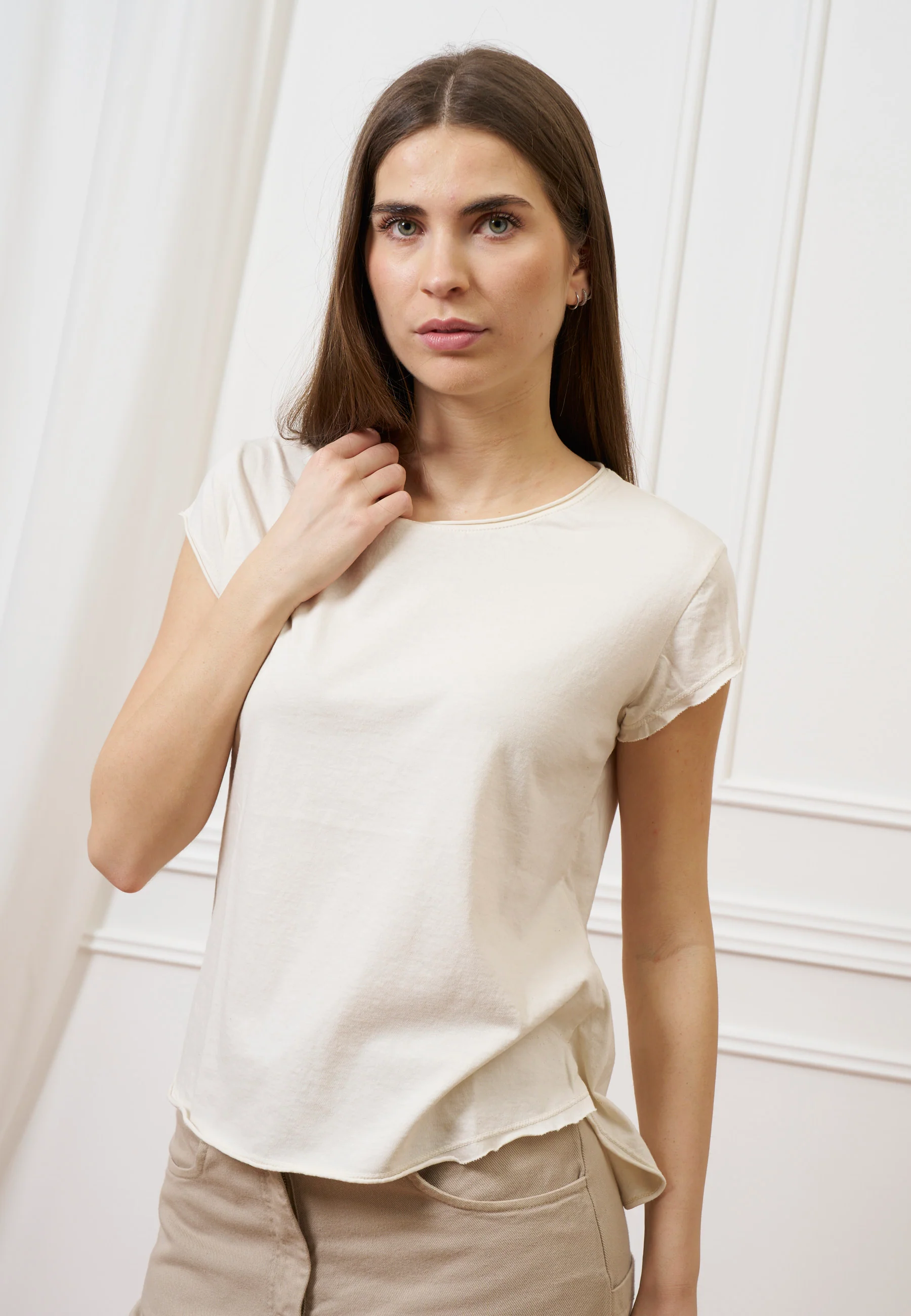 T-shirt mezza manica taglio vivo - AVORIO - Image 3