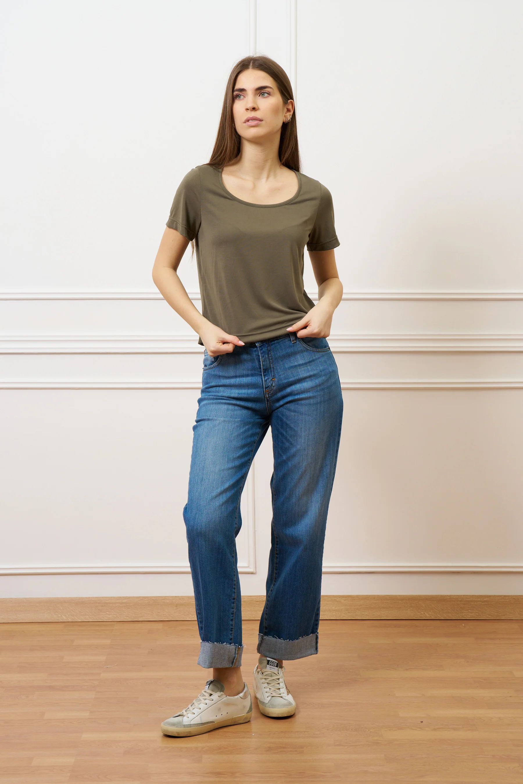 T-shirt scollo ampio in modal - MILITARE - Image 2