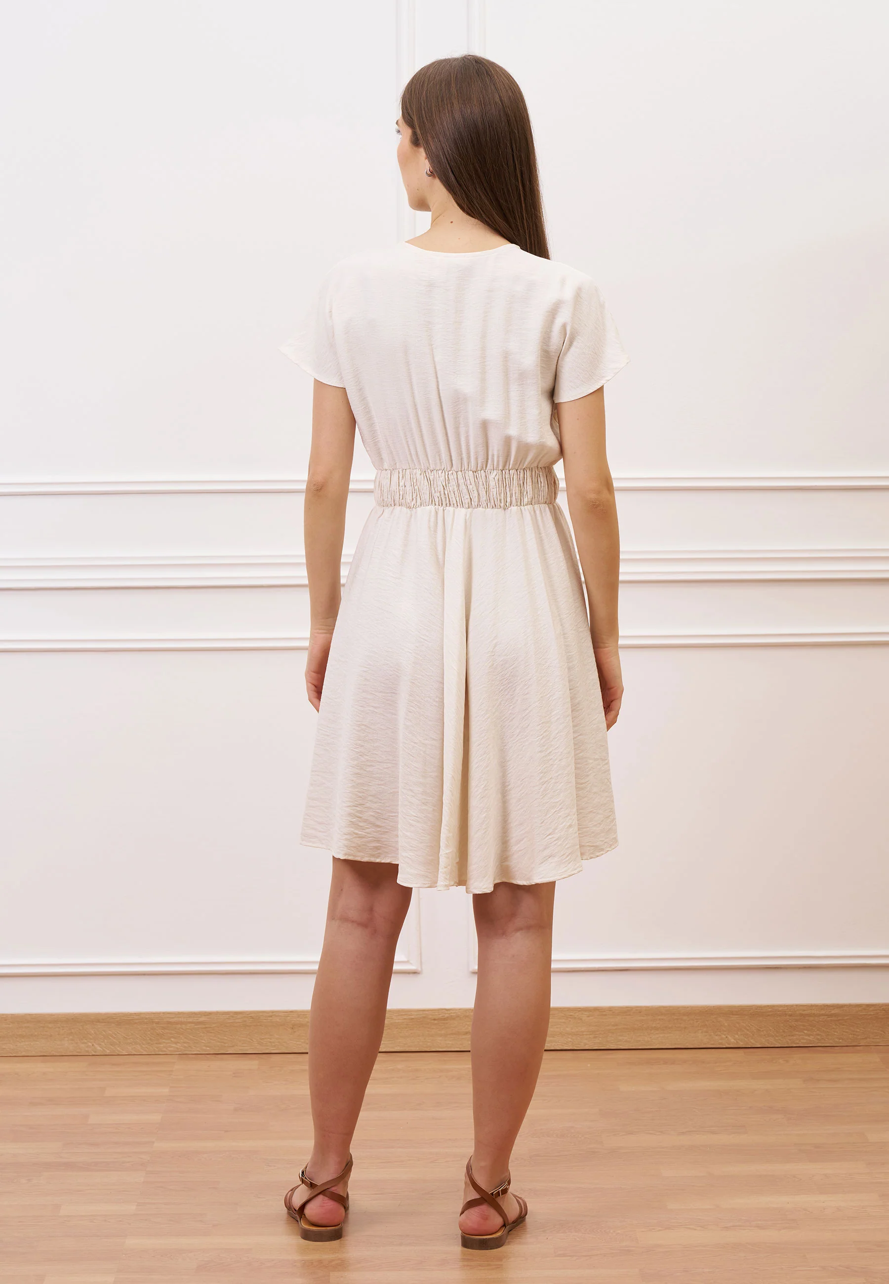 Vestito corto in viscosa con fiore - BEIGE - Image 5