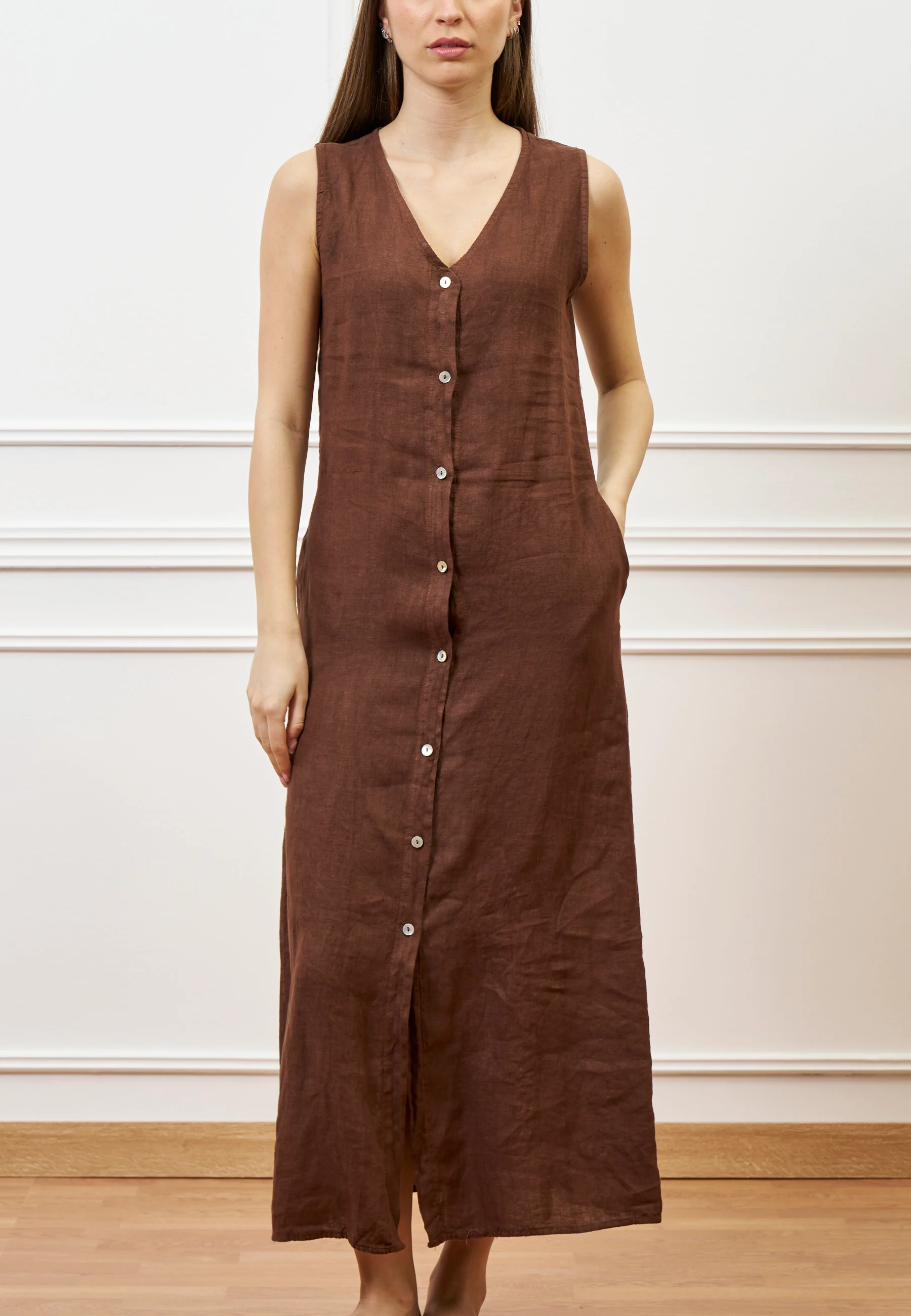 Vestito lungo con bottoni in lino - TABACCO - Image 4