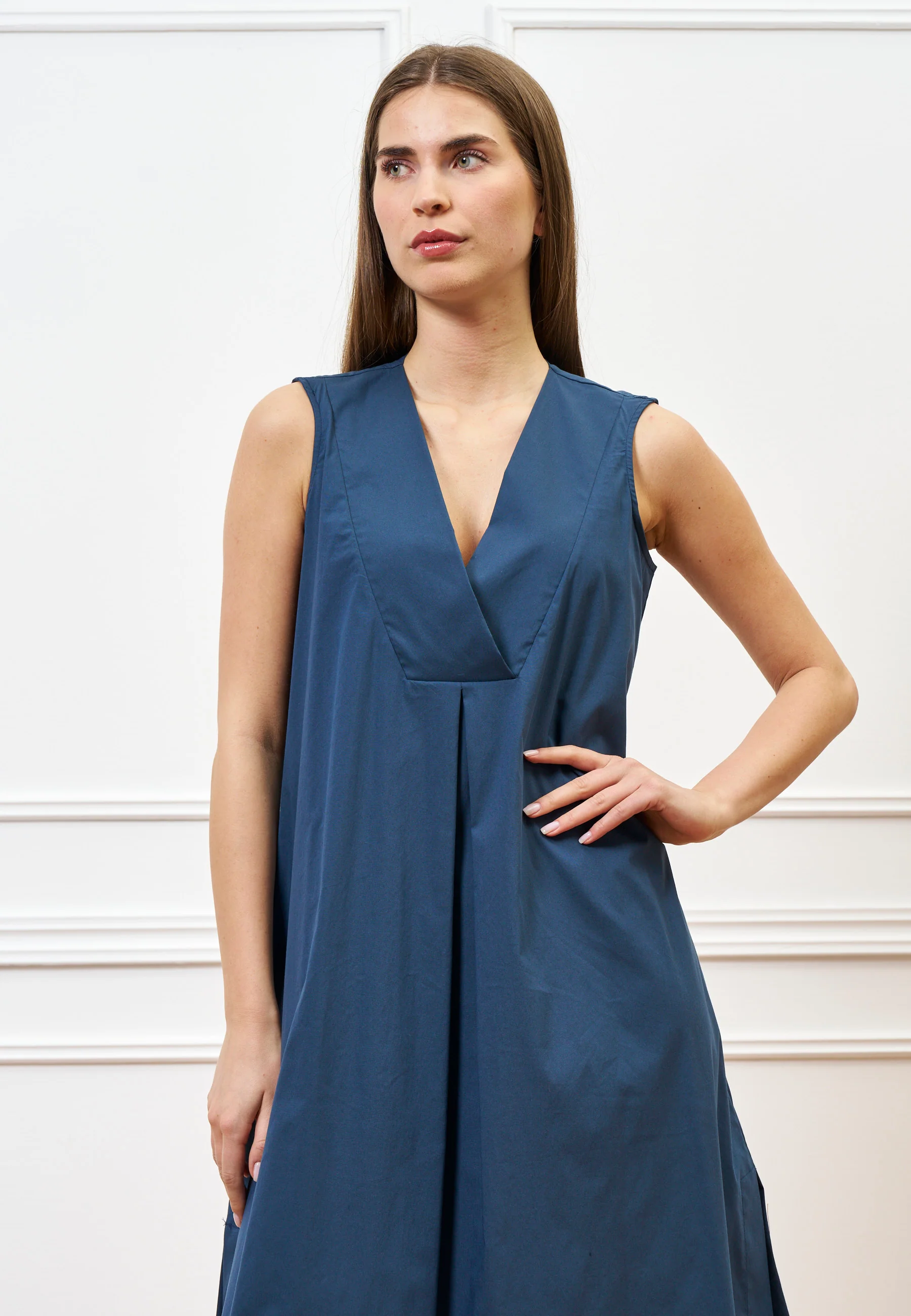 Vestito lungo smanicato in cotone  - BLU - Image 3