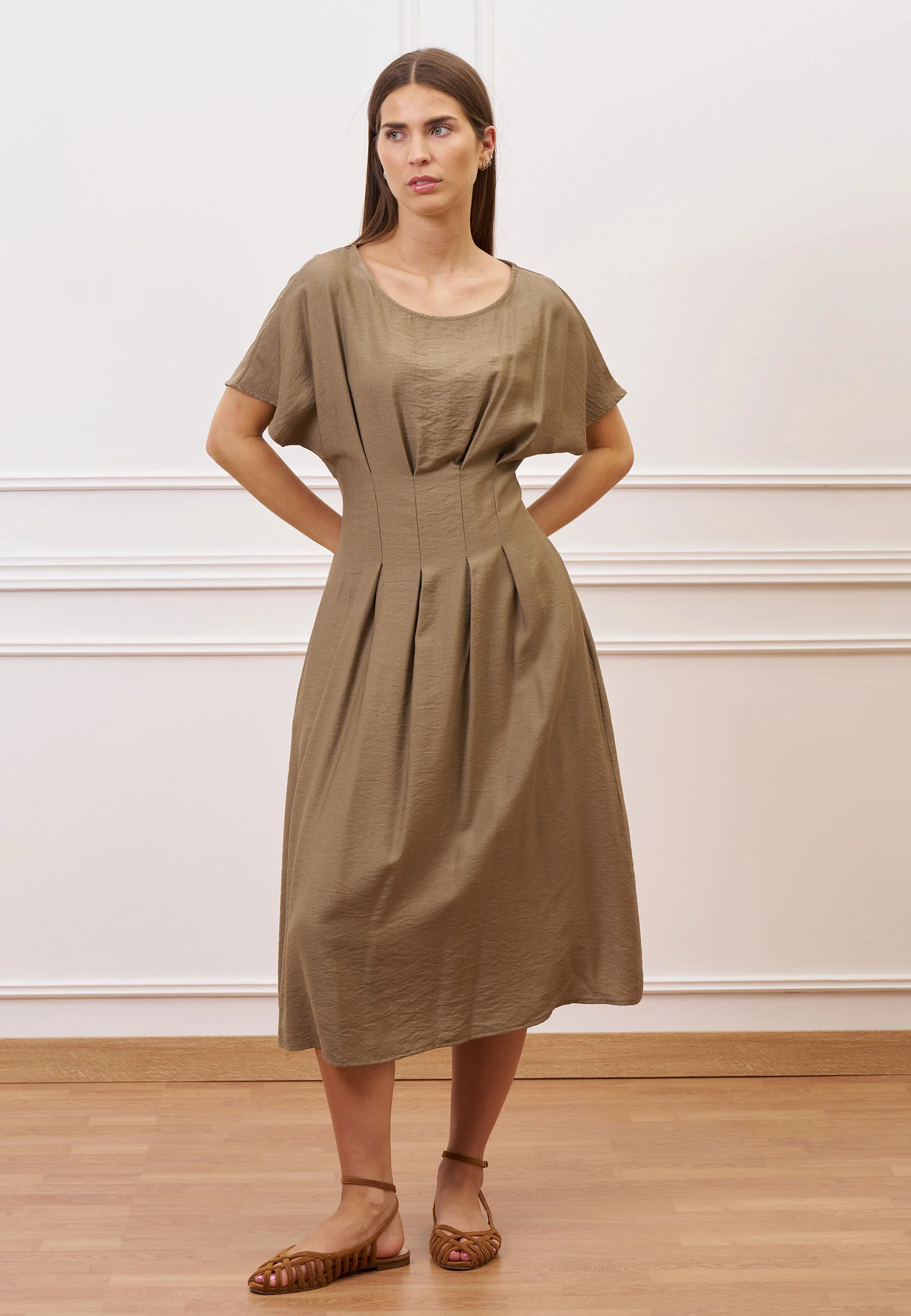 Vestito midi con pinces in vita - MILITARE